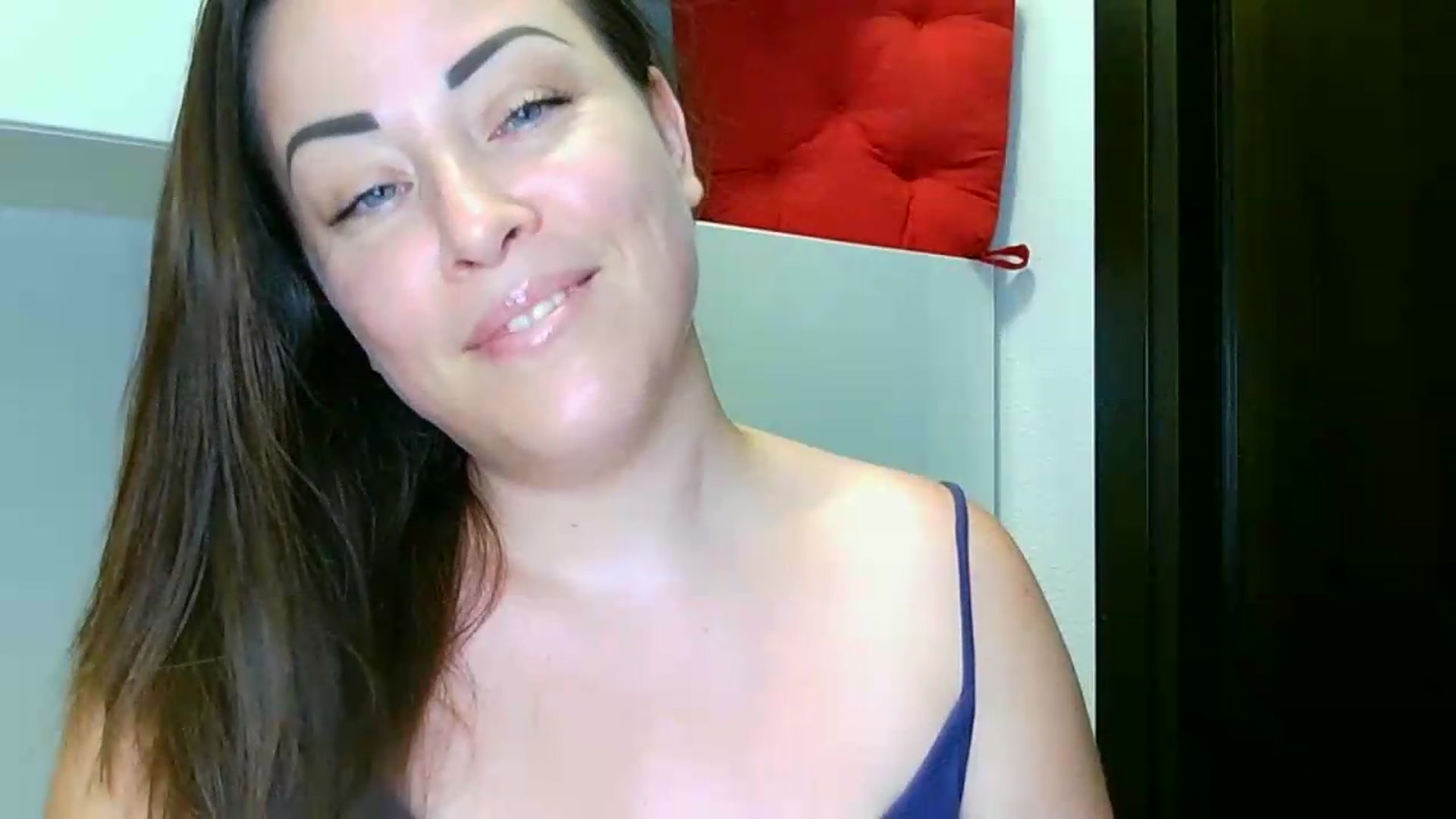 Gallery image thumbnail from SweetKitty's myfreecams stream on, 06/25/2026, 13:49 image 11 of 20