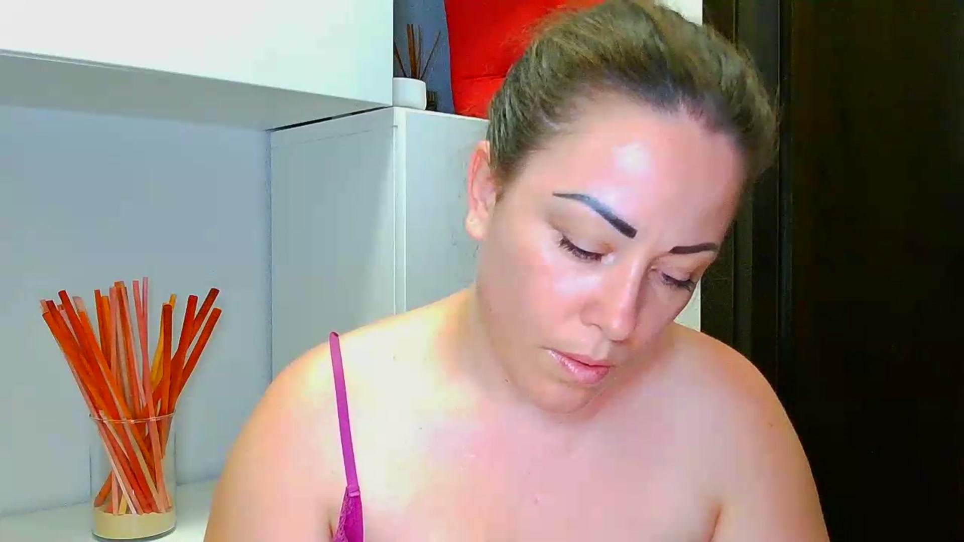 Gallery image thumbnail from SweetKitty's myfreecams stream on, 07/08/2026, 15:14 image 16 of 20