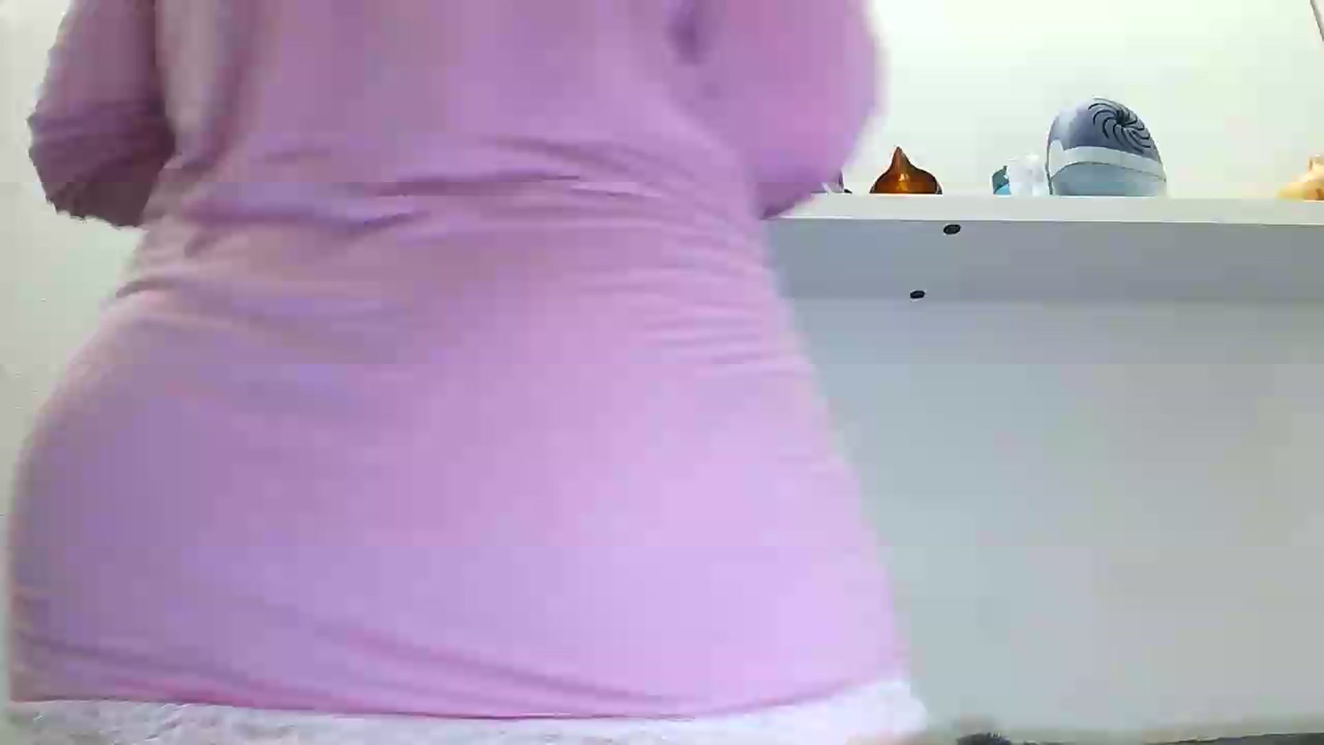 Gallery image thumbnail from SweetKitty's myfreecams stream on, 07/28/2026, 15:03 image 17 of 20