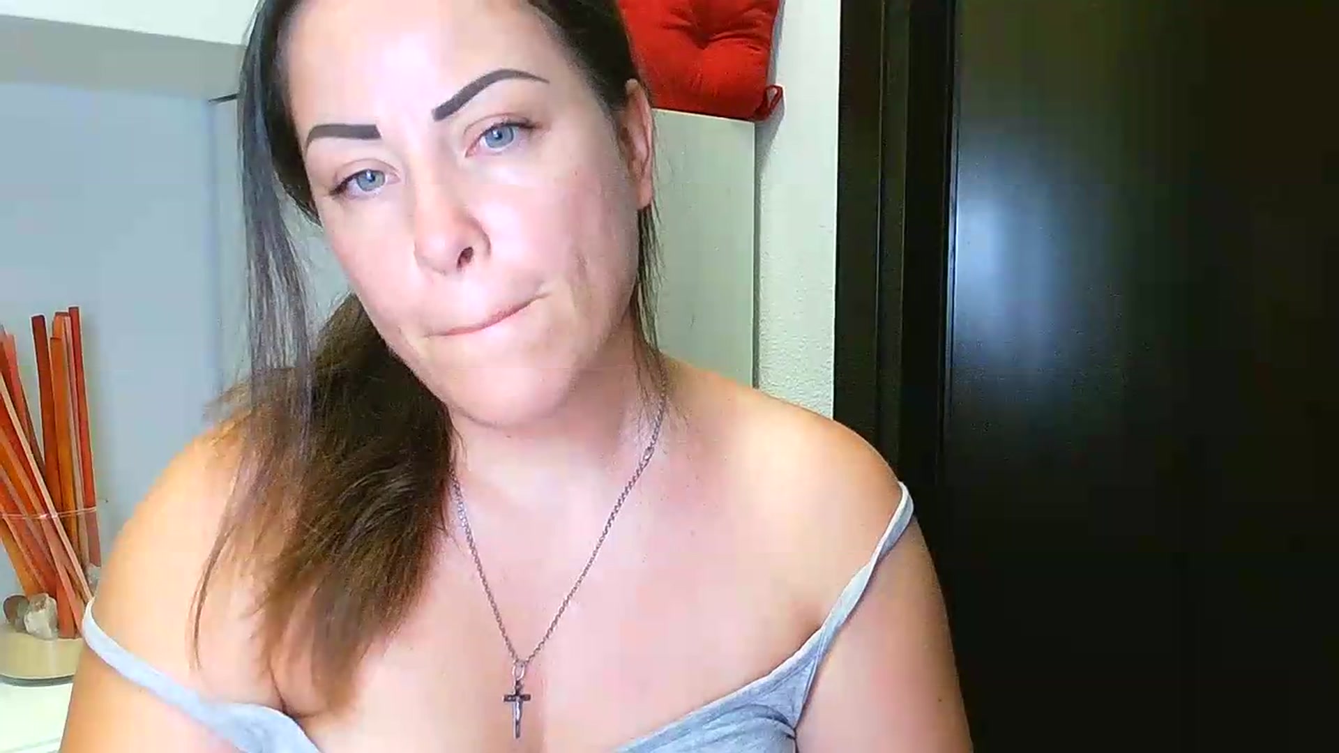 Gallery image thumbnail from SweetKitty's myfreecams stream on, 08/18/2026, 15:29 image 8 of 20