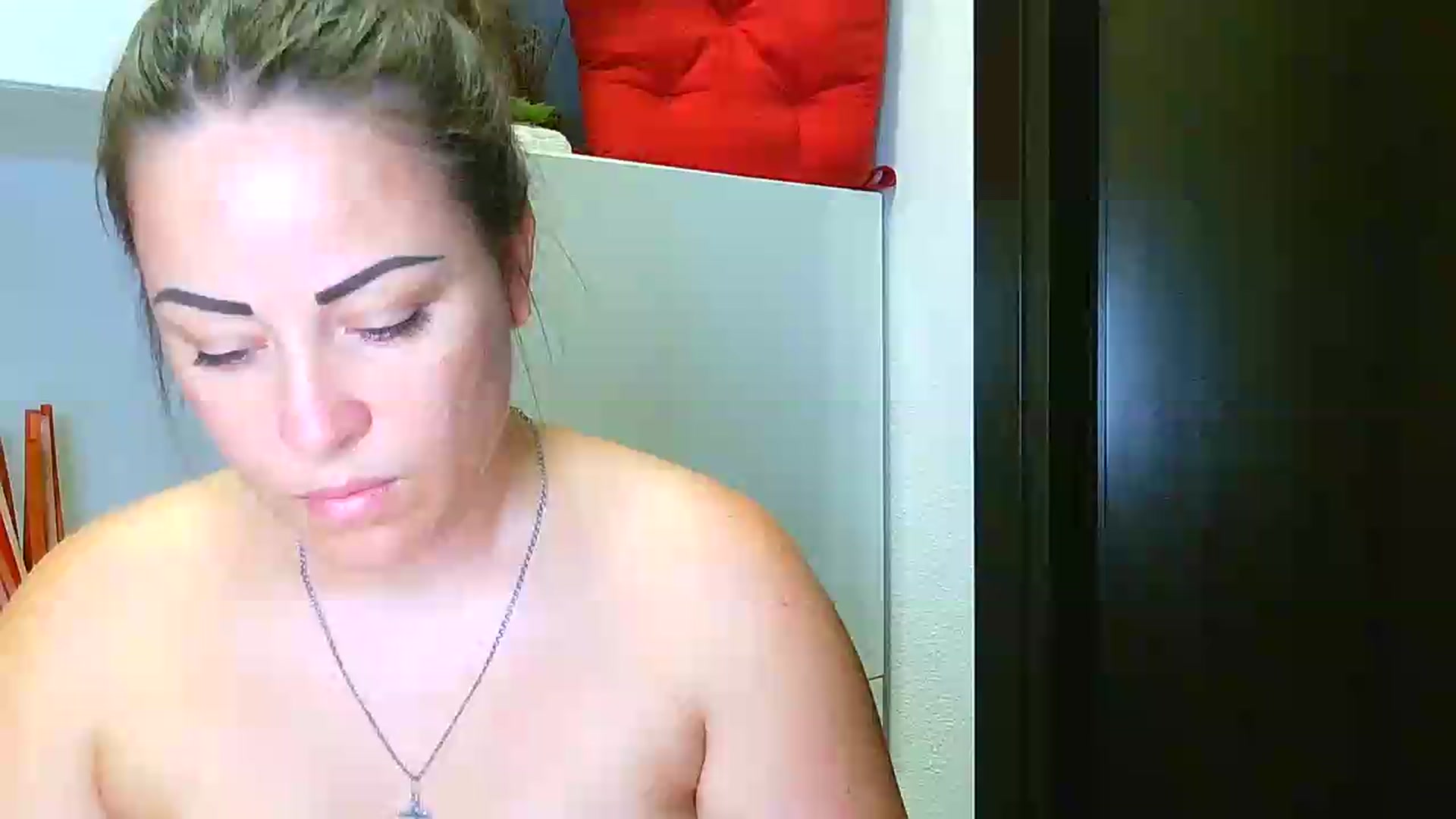 Gallery image thumbnail from SweetKitty's myfreecams stream on, 08/20/2026, 13:41 image 15 of 20
