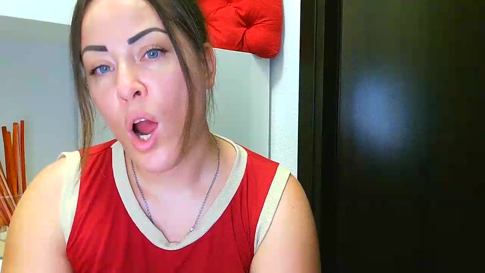 Gallery image thumbnail from SweetKitty's myfreecams stream on, 08/24/2026, 15:42 image 18 of 20