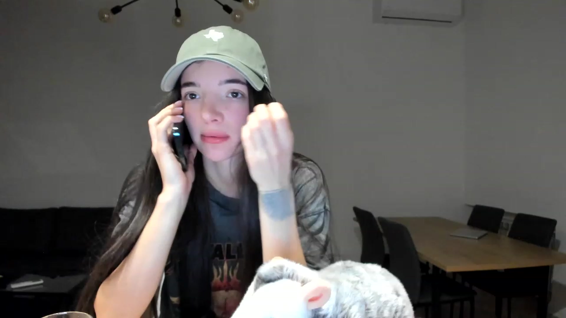 Gallery image thumbnail from SweetKlem's myfreecams stream on, 11/22/2022, 20:33 image 18 of 20
