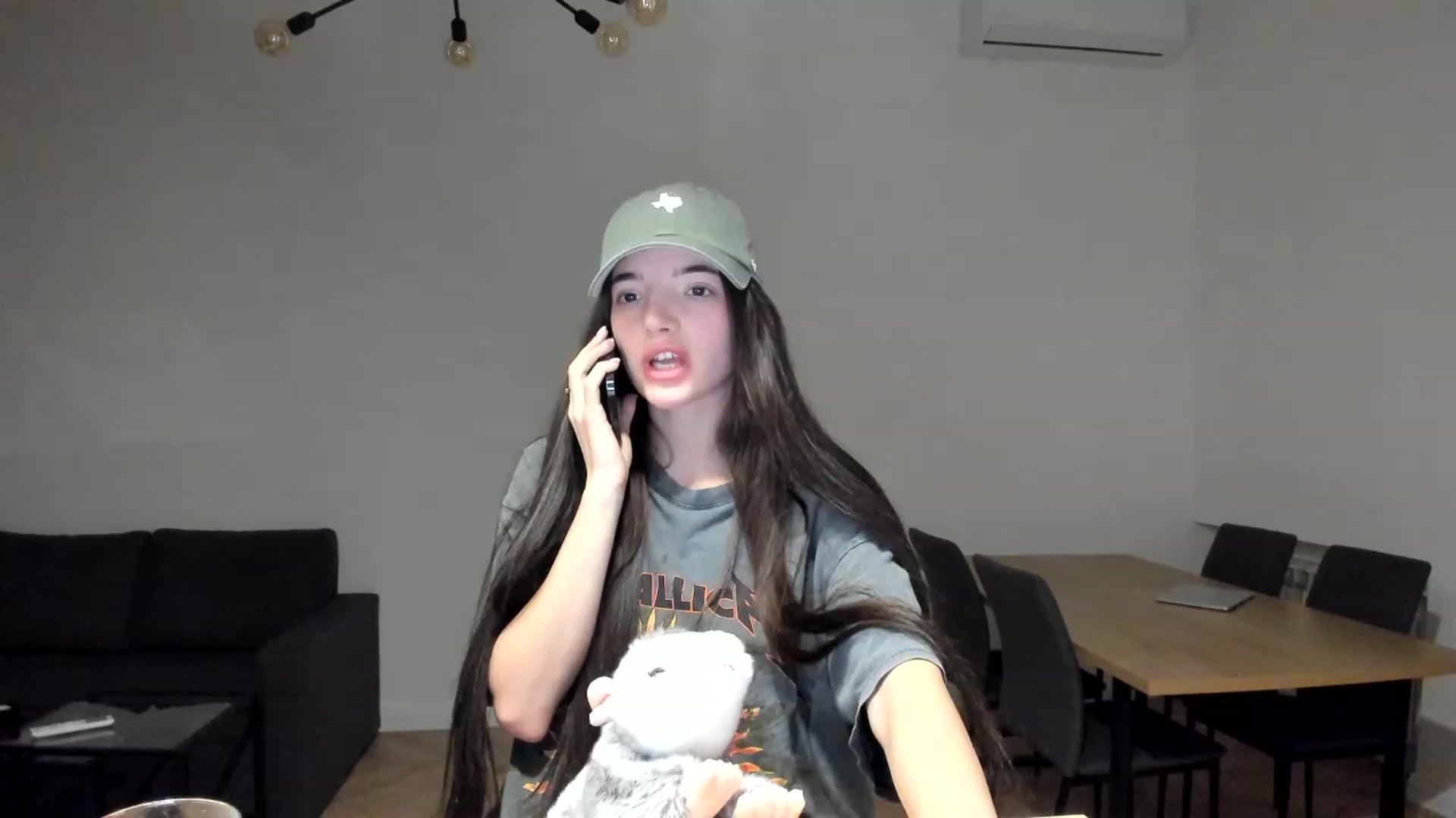 Gallery image thumbnail from SweetKlem's myfreecams stream on, 11/22/2022, 20:33 image 17 of 20