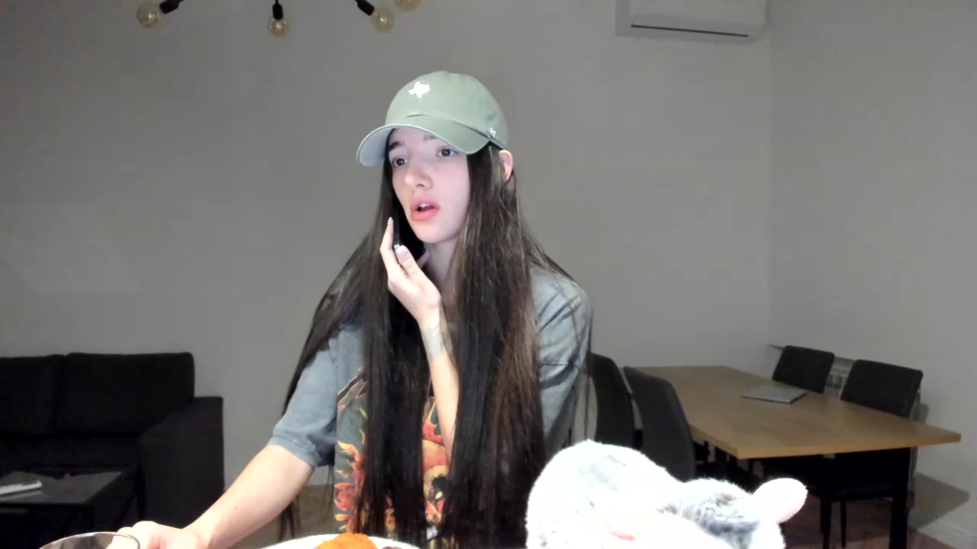 Gallery image thumbnail from SweetKlem's myfreecams stream on, 11/22/2022, 20:33 image 12 of 20