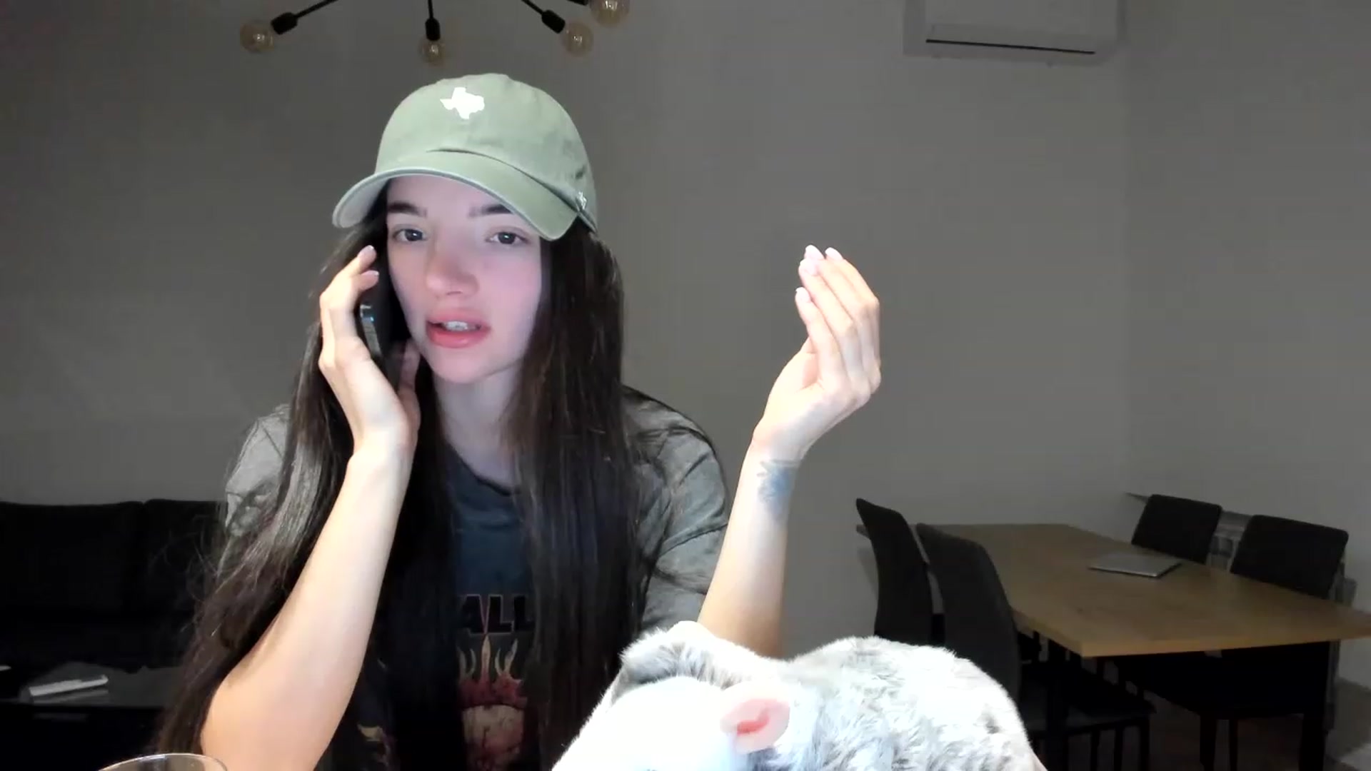 Gallery image thumbnail from SweetKlem's myfreecams stream on, 11/22/2022, 20:33 image 19 of 20
