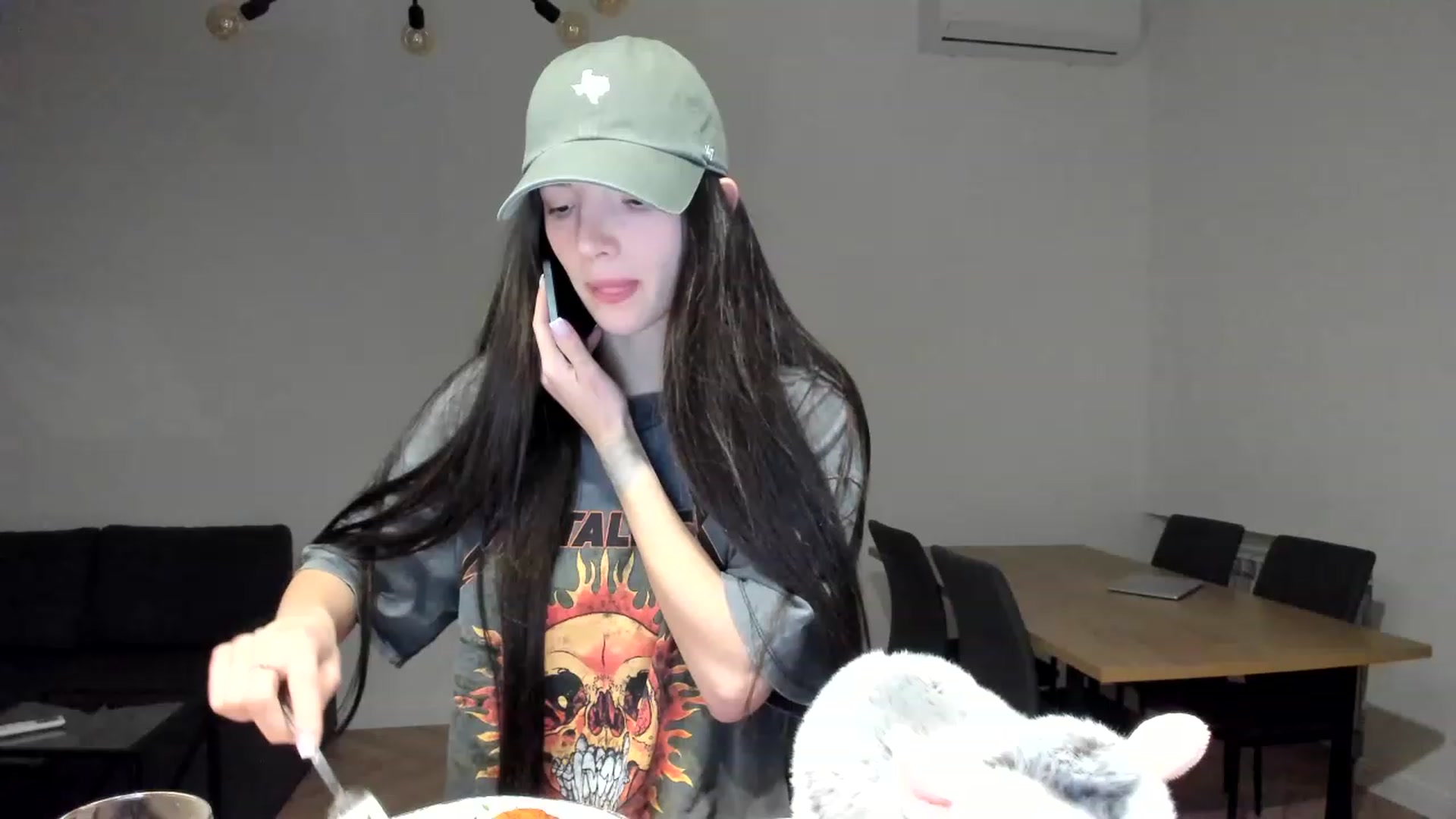 Gallery image thumbnail from SweetKlem's myfreecams stream on, 11/22/2022, 20:33 image 11 of 20