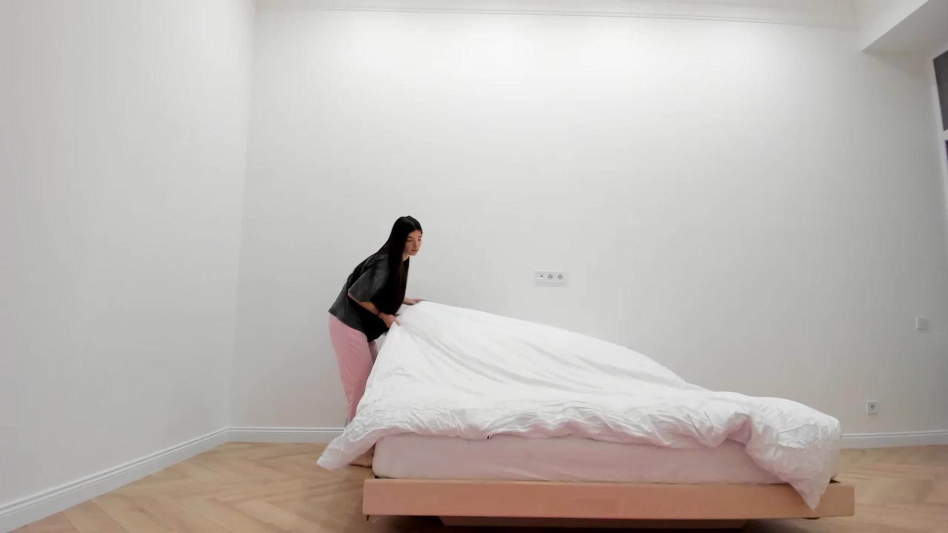 Gallery image thumbnail from SweetKlem's myfreecams stream on, 11/22/2022, 22:17 image 13 of 20