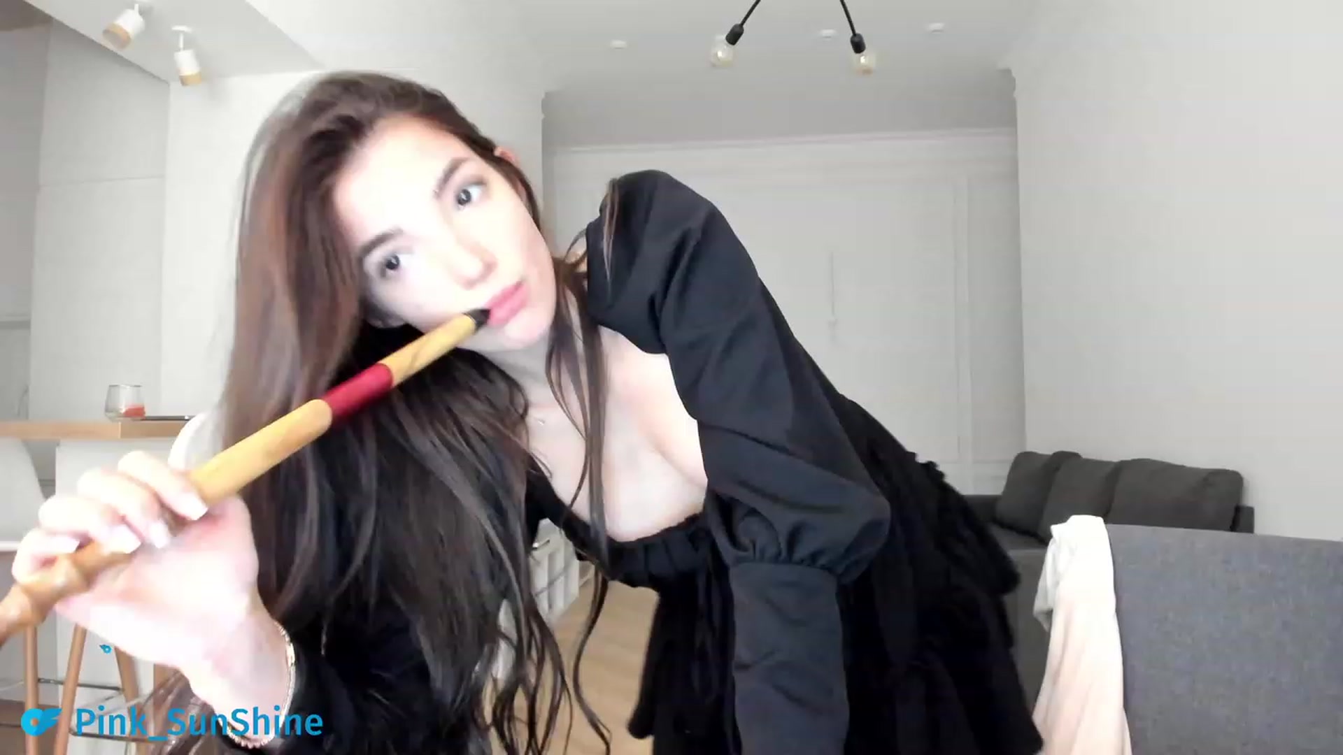 Gallery image thumbnail from SweetKlem's myfreecams stream on, 12/03/2022, 24:07 image 11 of 20