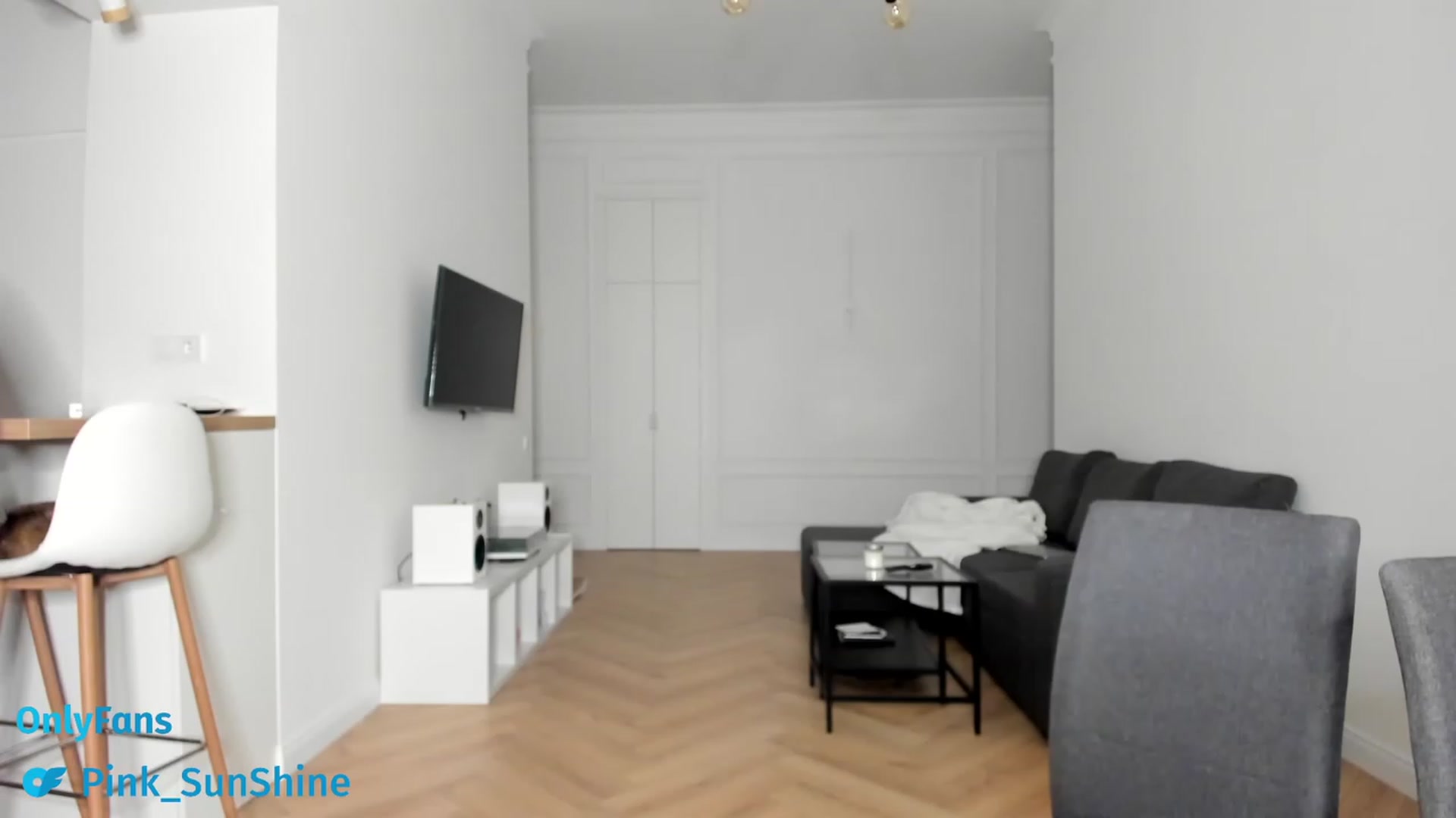 Gallery image thumbnail from SweetKlem's myfreecams stream on, 12/03/2022, 23:00 image 3 of 20