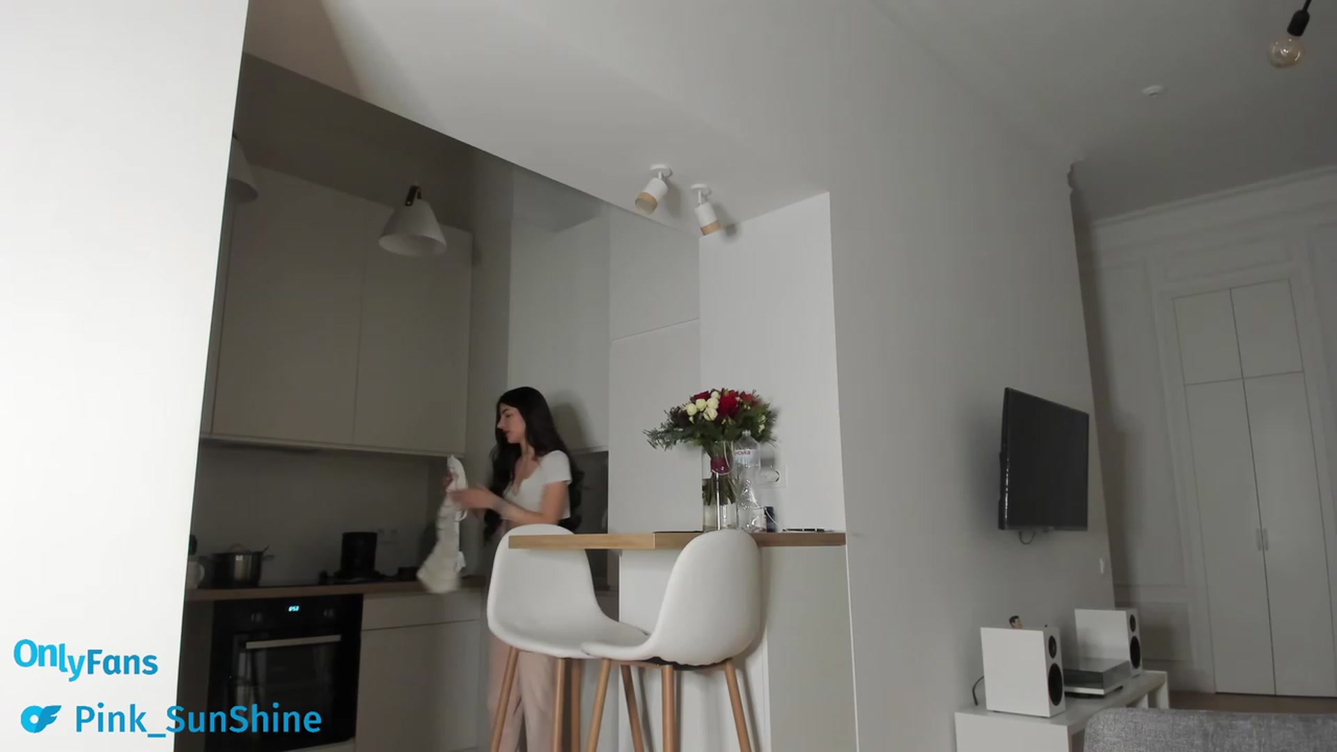 Gallery image thumbnail from SweetKlem's myfreecams stream on, 12/15/2022, 20:28 image 6 of 20