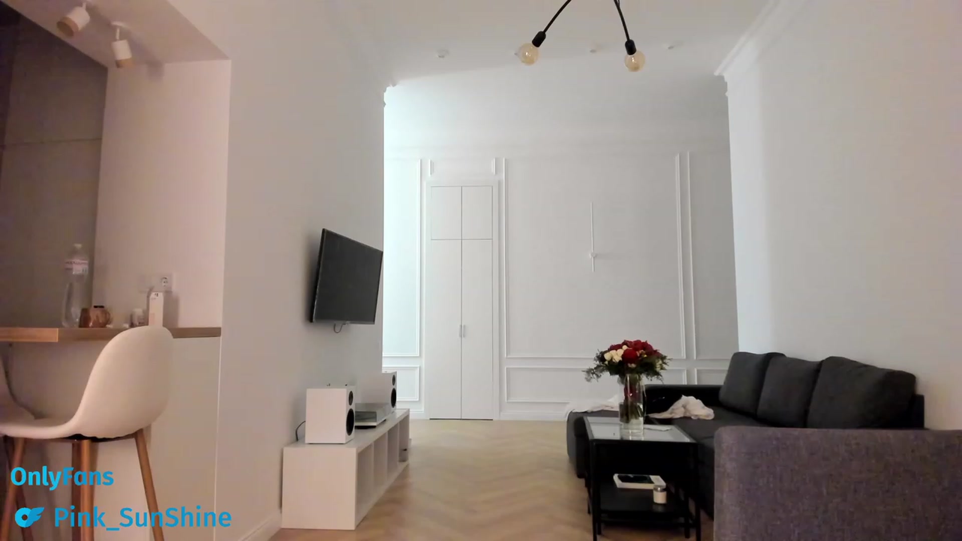 Gallery image thumbnail from SweetKlem's myfreecams stream on, 12/18/2022, 15:44 image 5 of 20