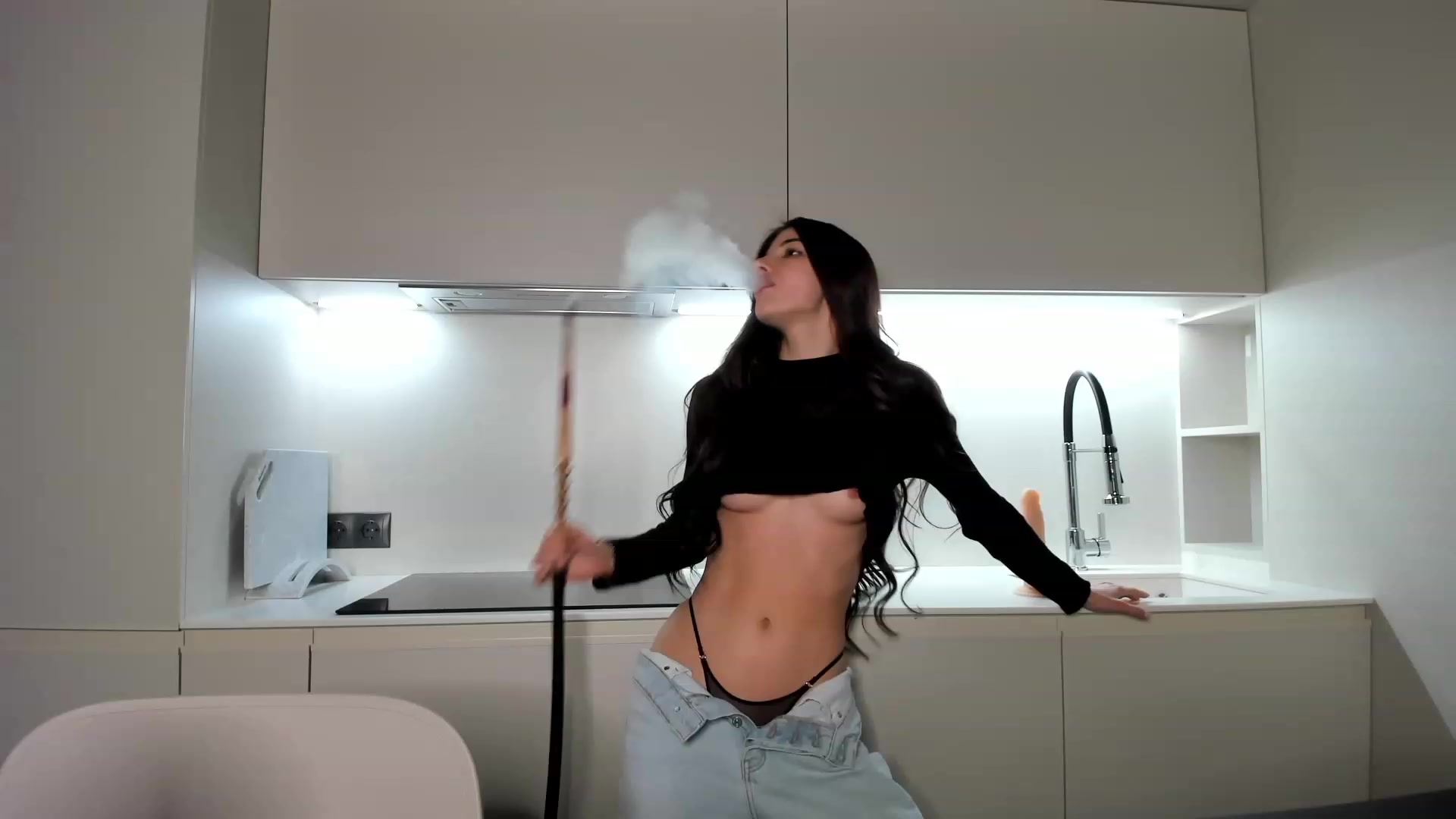 Gallery image thumbnail from SweetKlem's myfreecams stream on, 01/08/2023, 16:53 image 11 of 20