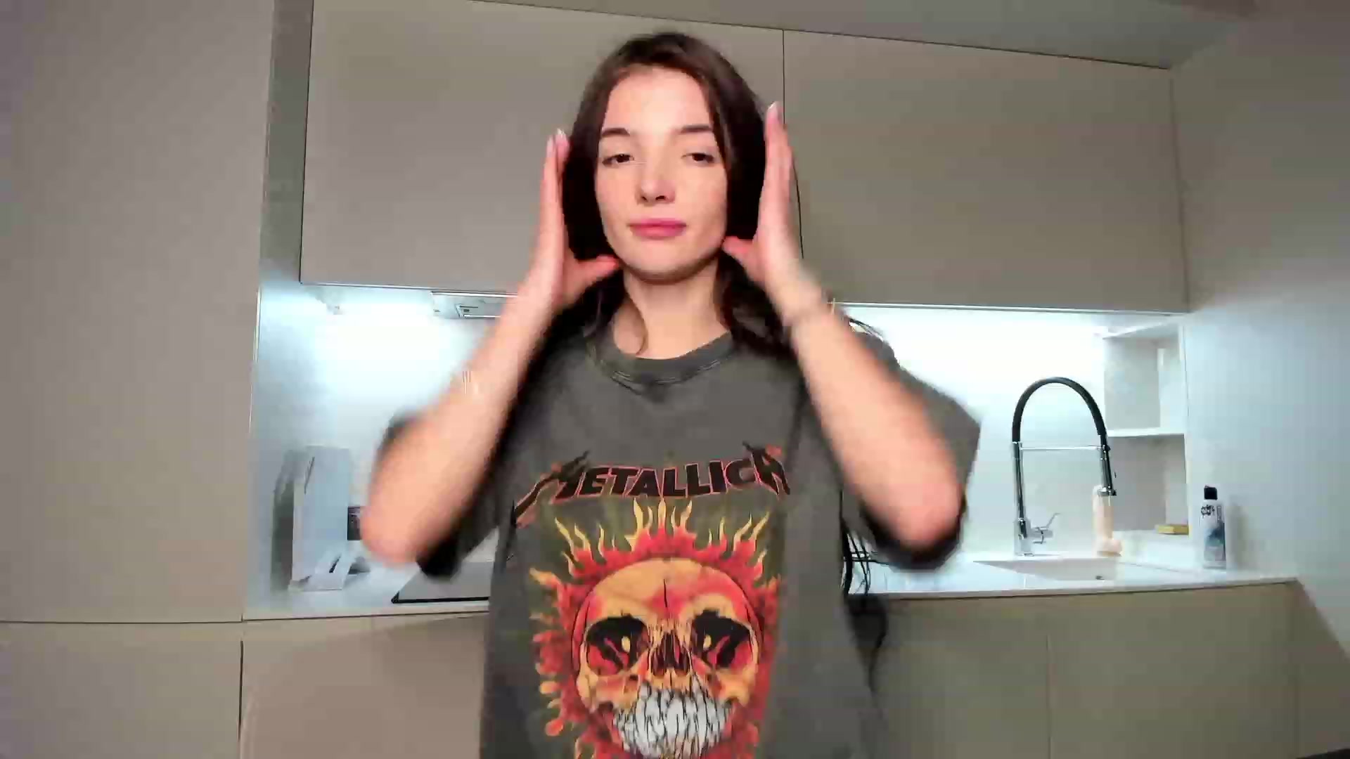 Gallery image thumbnail from SweetKlem's myfreecams stream on, 01/13/2023, 19:37 image 1 of 20