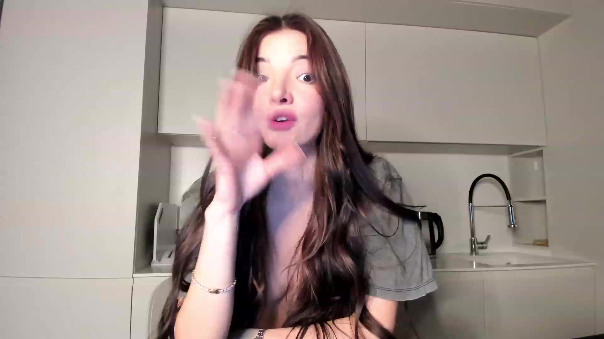 Gallery image thumbnail from SweetKlem's myfreecams stream on, 01/13/2023, 21:47 image 11 of 20