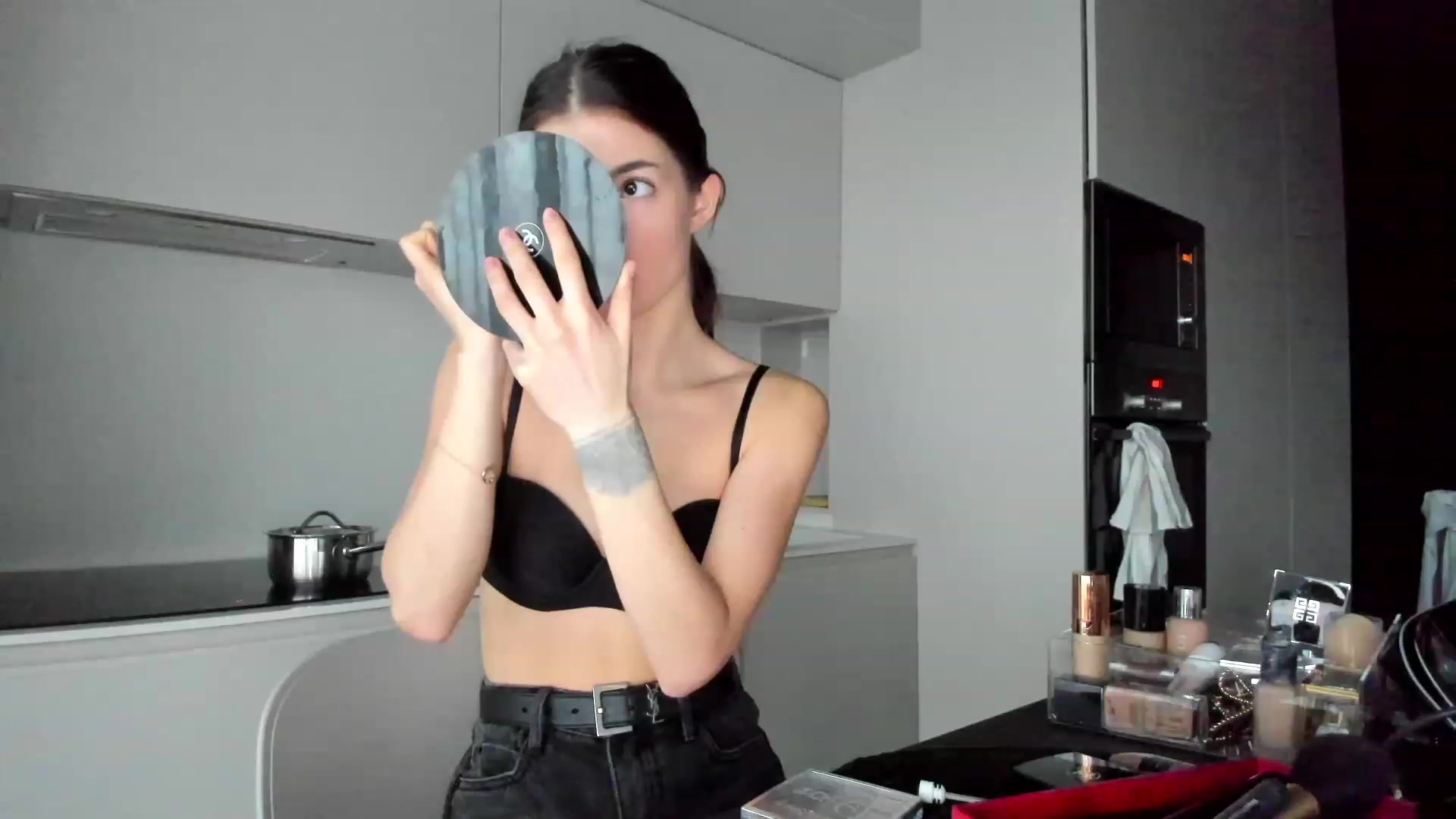 Gallery image thumbnail from SweetKlem's myfreecams stream on, 01/26/2023, 16:25 image 3 of 20