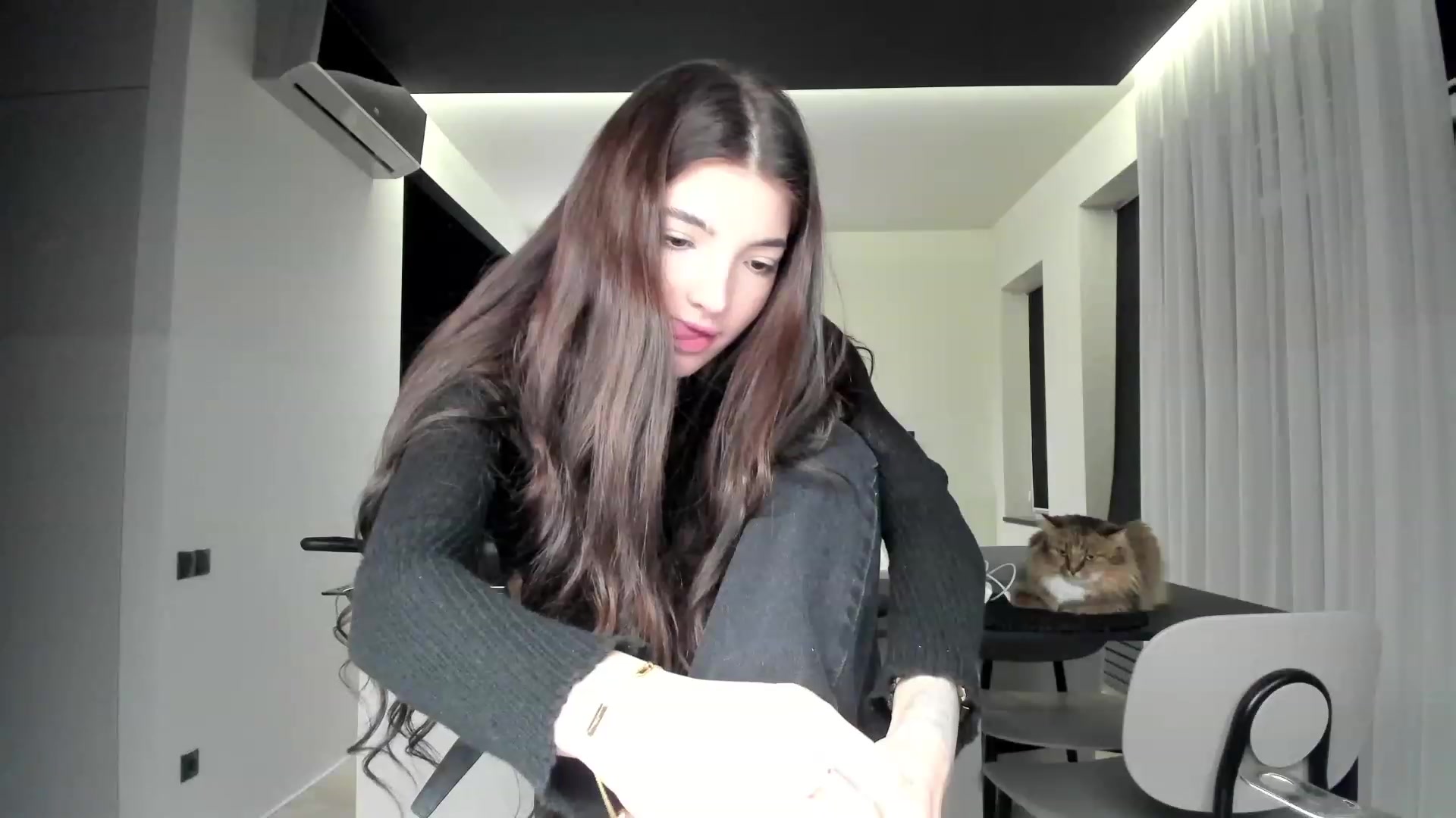 Gallery image thumbnail from SweetKlem's myfreecams stream on, 01/26/2023, 16:25 image 16 of 20