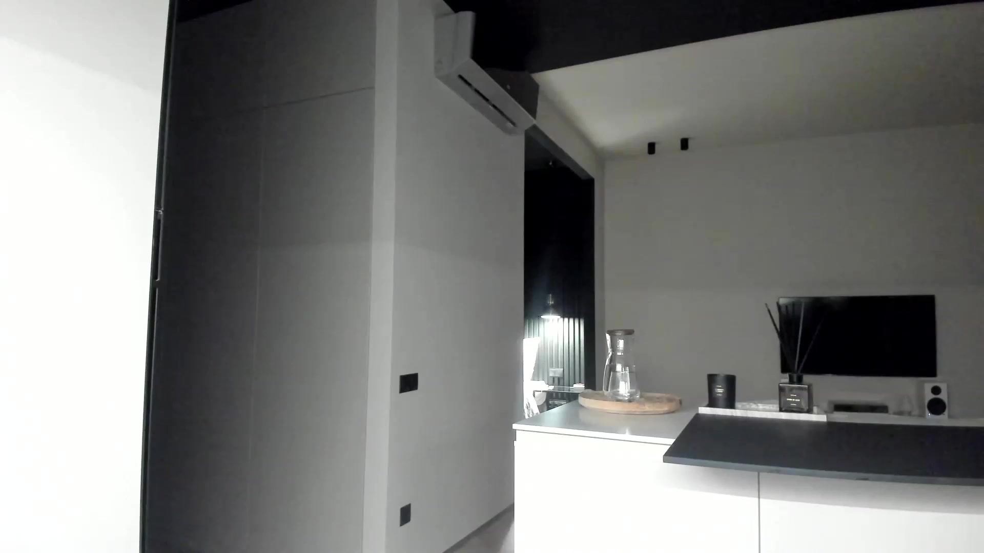 Gallery image thumbnail from SweetKlem's myfreecams stream on, 01/28/2023, 18:41 image 6 of 20