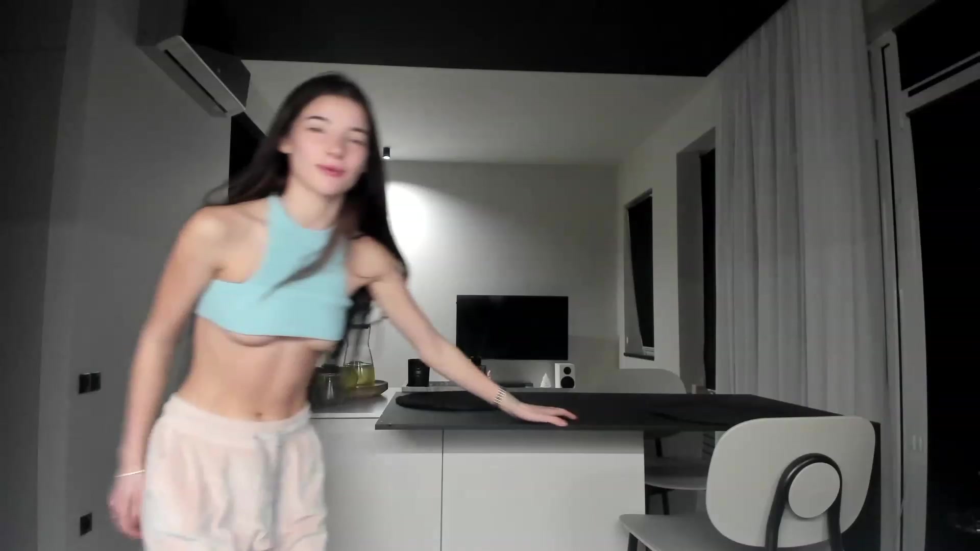 Gallery image thumbnail from SweetKlem's myfreecams stream on, 02/01/2023, 23:40 image 15 of 20
