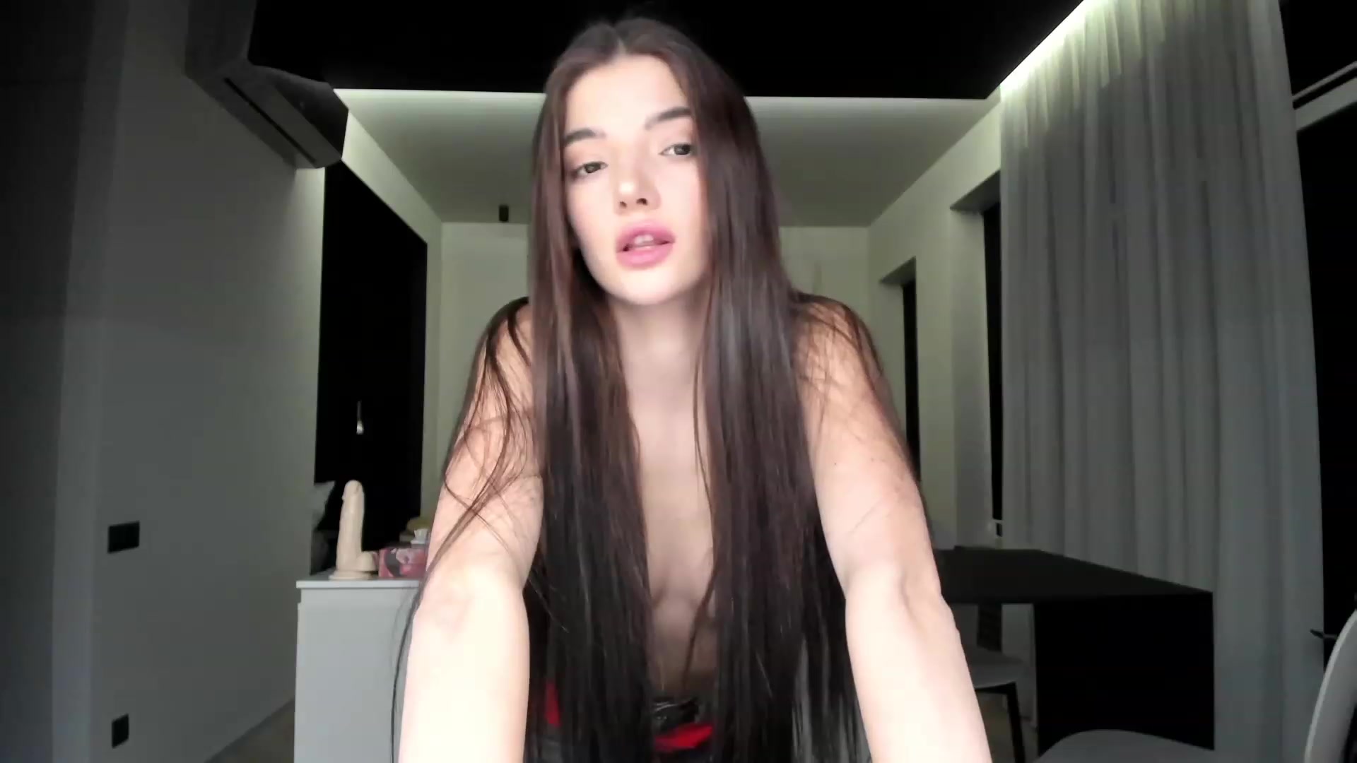 Gallery image thumbnail from SweetKlem's myfreecams stream on, 02/06/2023, 19:21 image 18 of 20