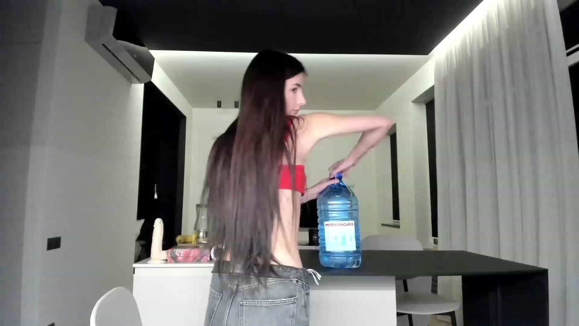 Gallery image thumbnail from SweetKlem's myfreecams stream on, 02/06/2023, 21:42 image 12 of 20