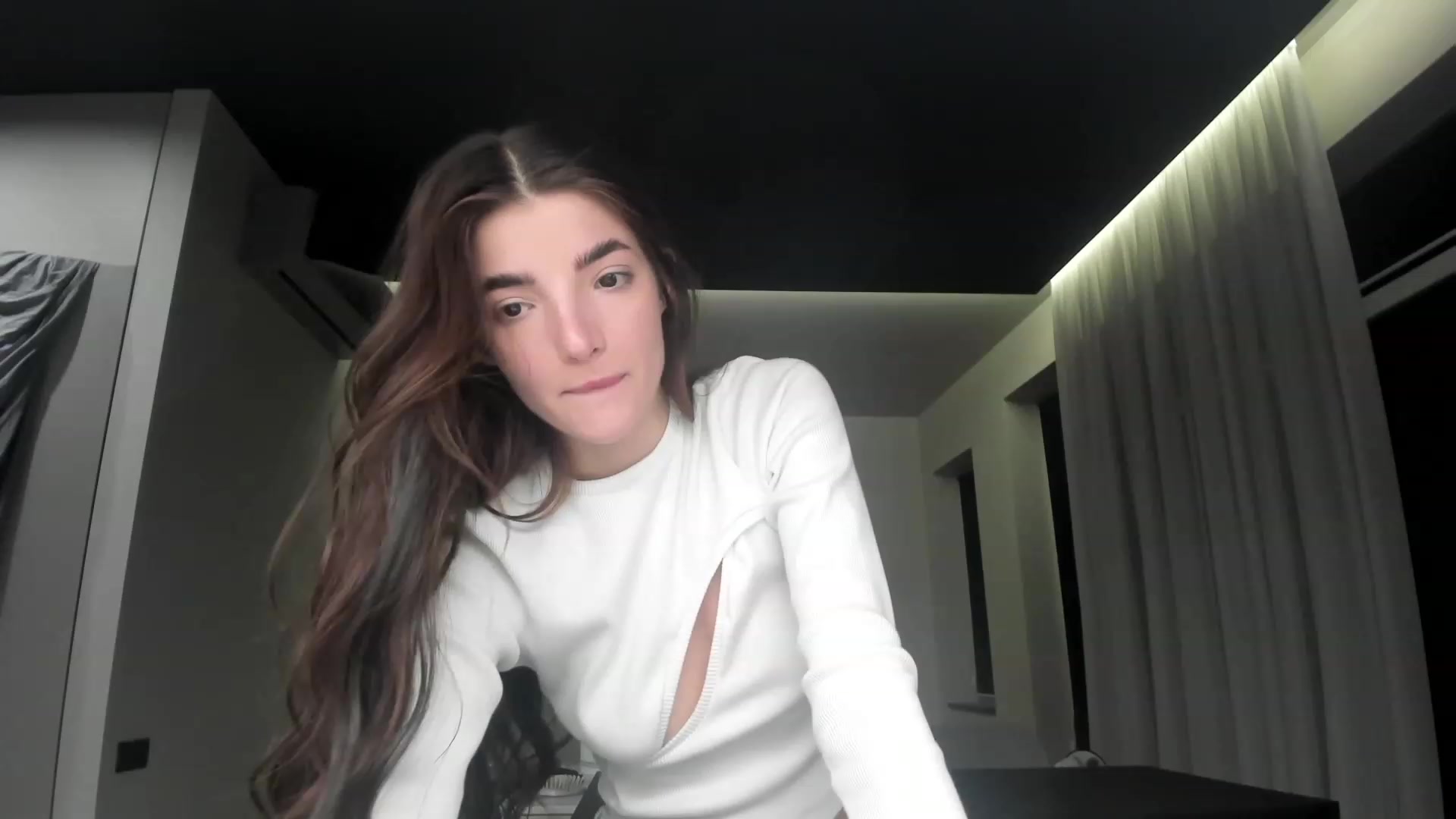 Gallery image thumbnail from SweetKlem's myfreecams stream on, 02/09/2023, 23:16 image 13 of 20