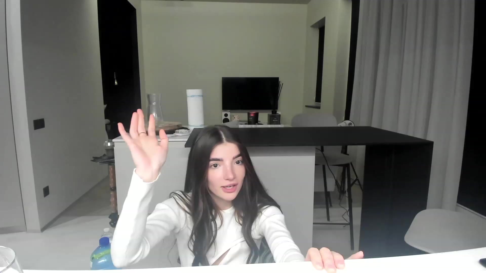 Gallery image thumbnail from SweetKlem's myfreecams stream on, 02/09/2023, 23:16 image 3 of 20