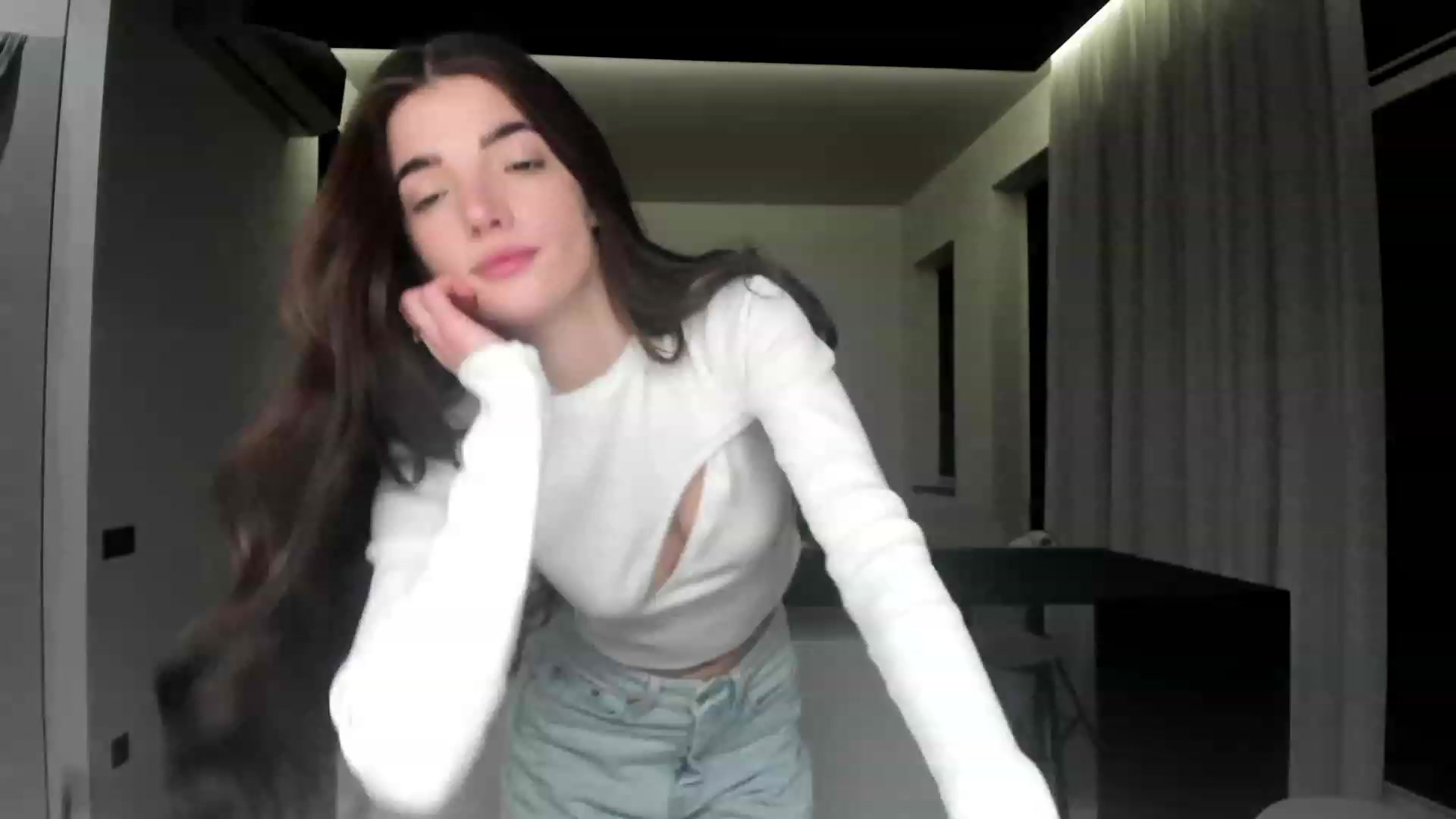 Gallery image thumbnail from SweetKlem's myfreecams stream on, 02/09/2023, 23:16 image 1 of 20
