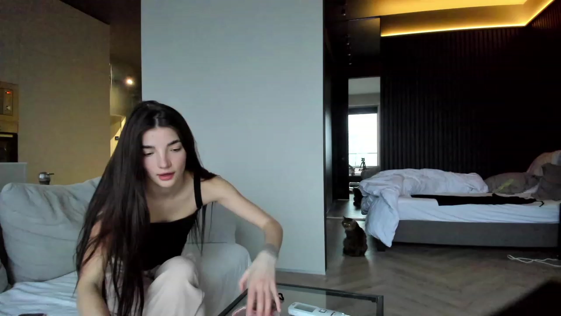 Gallery image thumbnail from SweetKlem's myfreecams stream on, 02/17/2023, 06:07 image 3 of 20