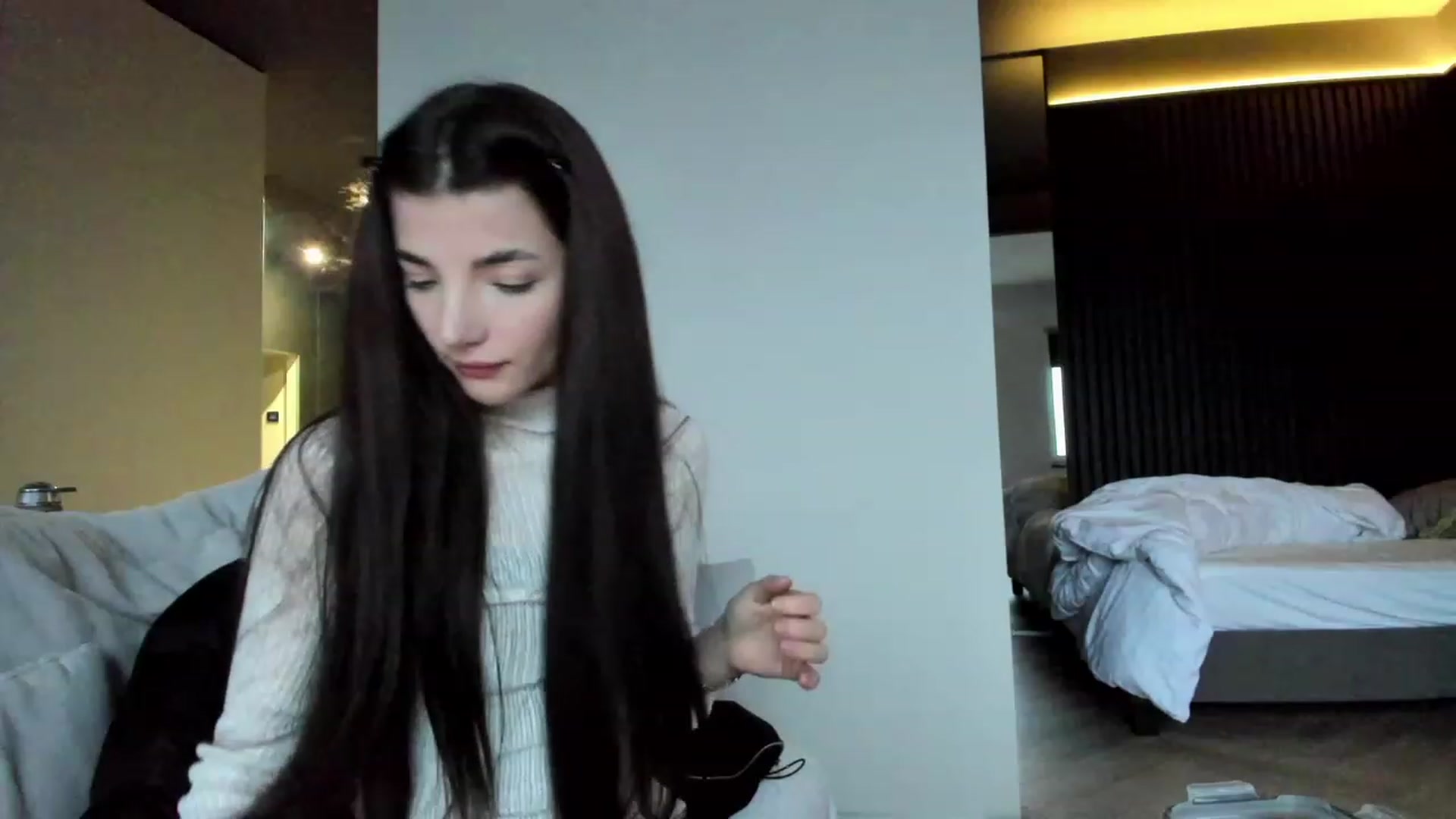 Gallery image thumbnail from SweetKlem's myfreecams stream on, 02/17/2023, 16:36 image 4 of 20