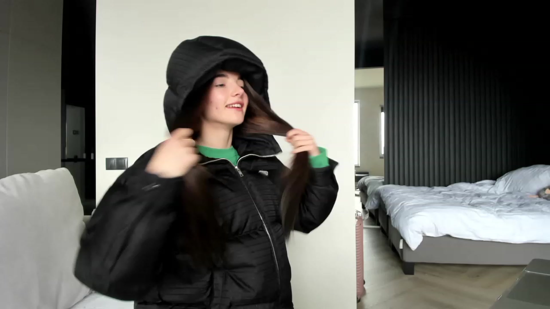 Gallery image thumbnail from SweetKlem's myfreecams stream on, 02/19/2023, 10:06 image 17 of 20