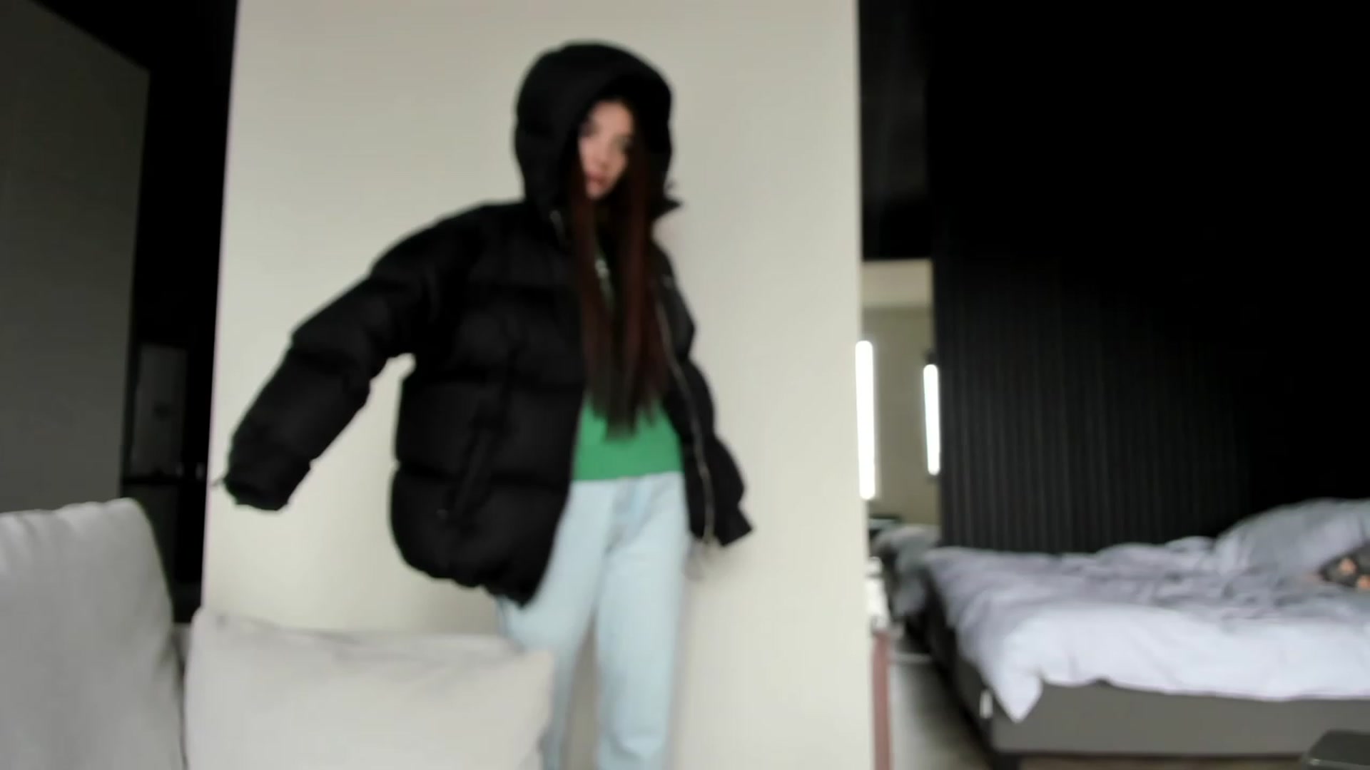 Gallery image thumbnail from SweetKlem's myfreecams stream on, 02/19/2023, 10:06 image 14 of 20