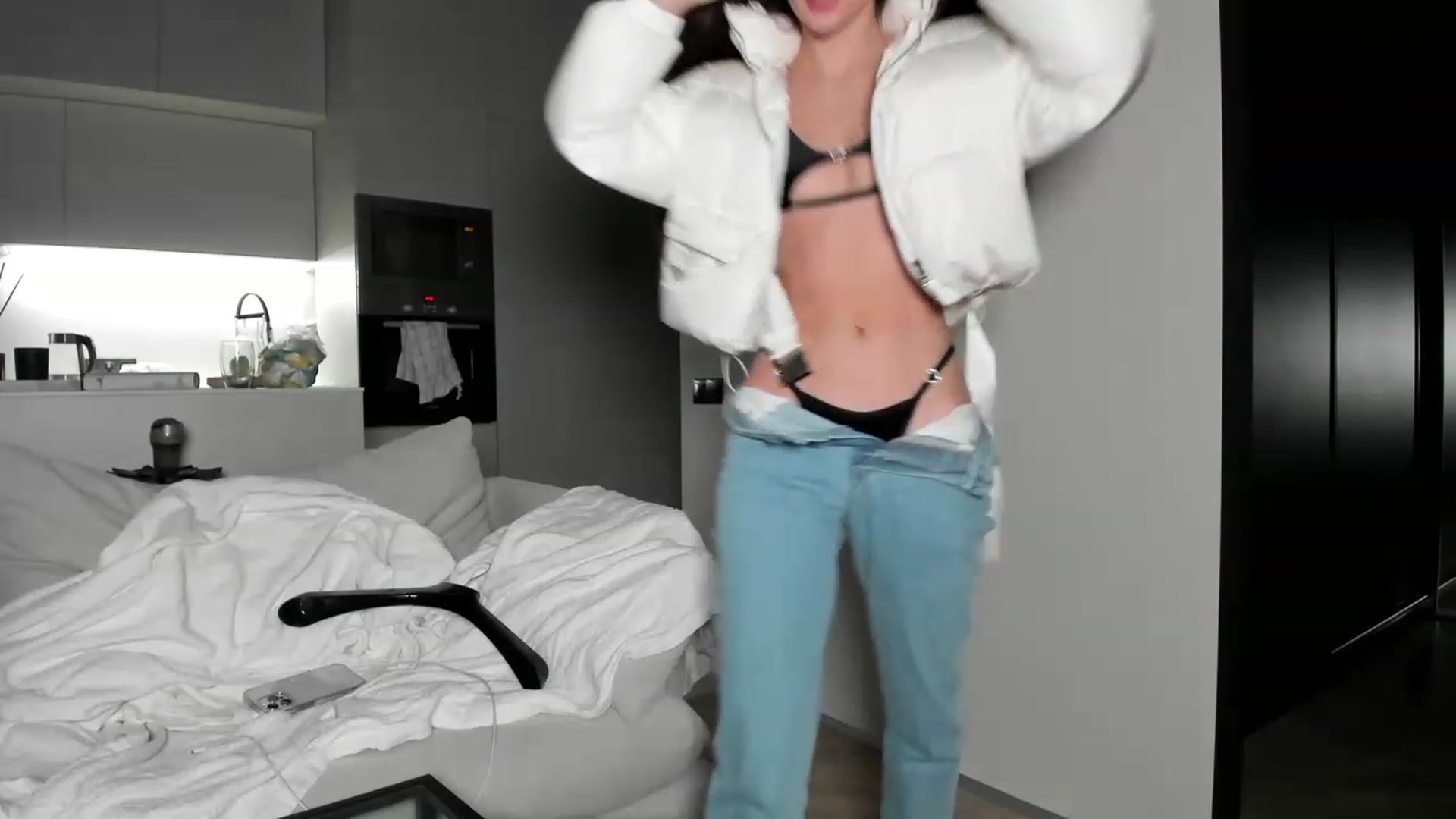 Gallery image thumbnail from SweetKlem's myfreecams stream on, 02/25/2023, 21:08 image 5 of 20