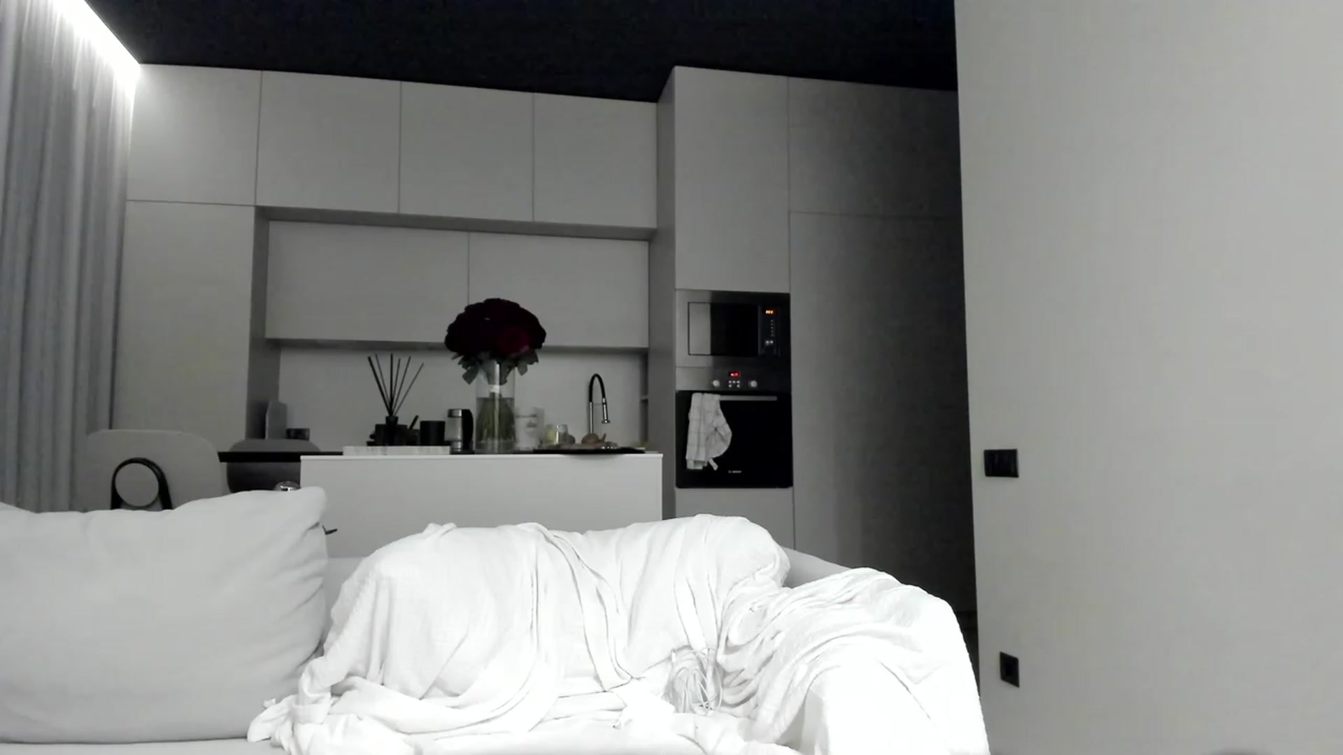 Gallery image thumbnail from SweetKlem's myfreecams stream on, 02/26/2023, 19:30 image 1 of 20