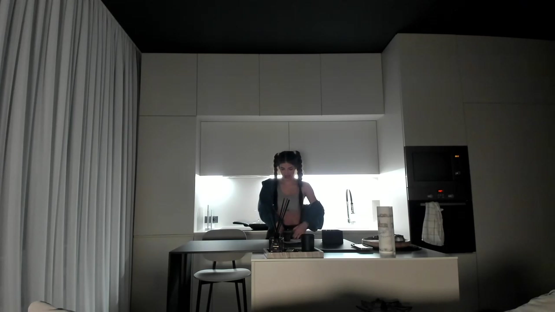 Gallery image thumbnail from SweetKlem's myfreecams stream on, 03/04/2023, 23:04 image 4 of 20
