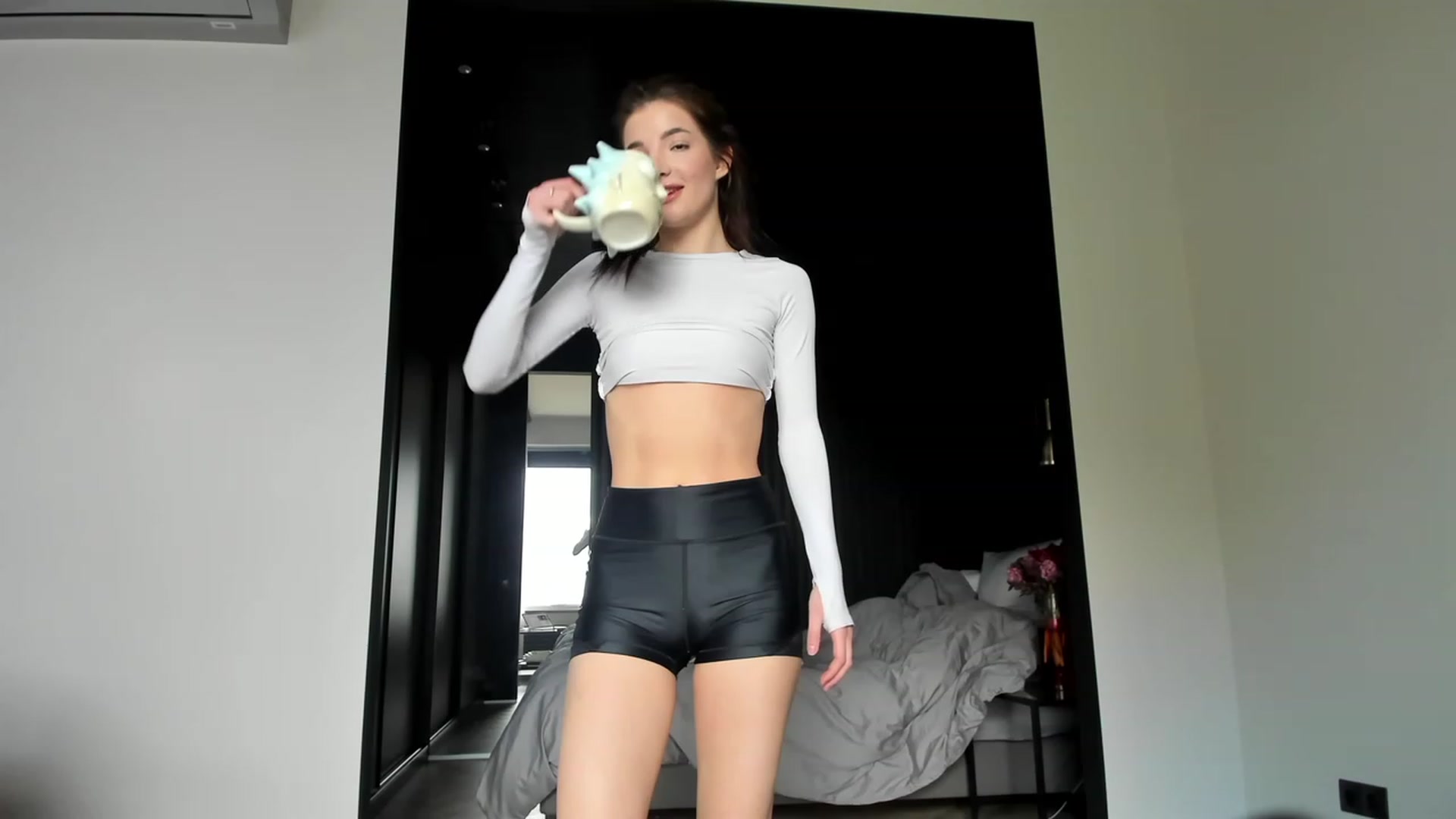 Gallery image thumbnail from SweetKlem's myfreecams stream on, 03/05/2023, 15:10 image 10 of 20