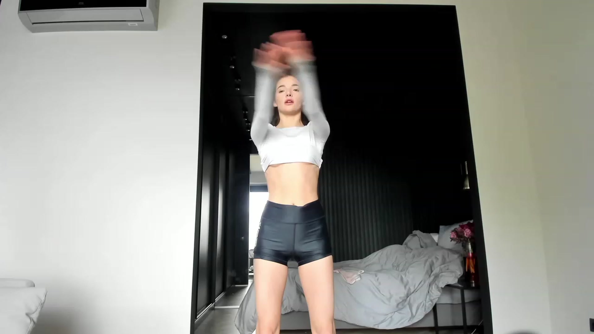 Gallery image thumbnail from SweetKlem's myfreecams stream on, 03/05/2023, 15:10 image 9 of 20