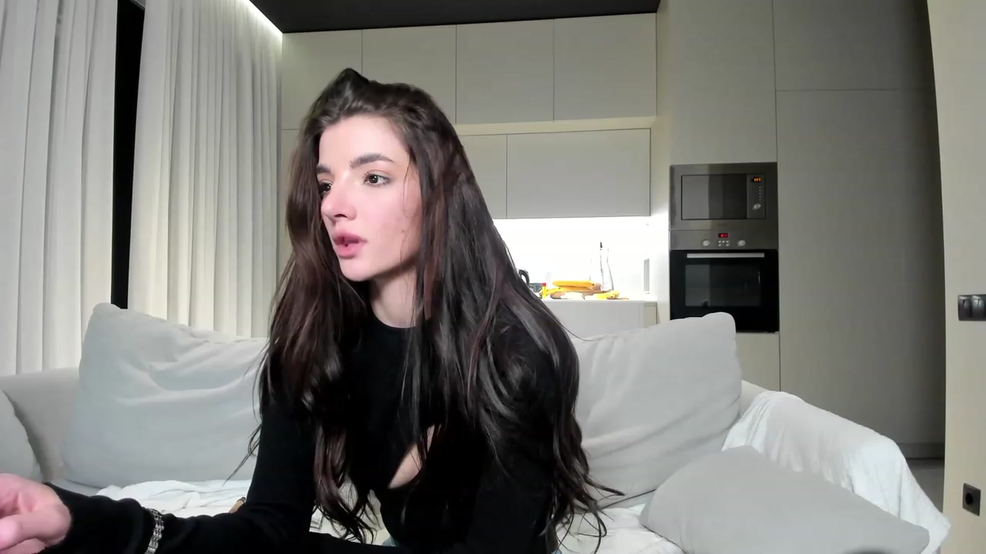 Gallery image thumbnail from SweetKlem's myfreecams stream on, 03/07/2023, 23:11 image 8 of 20