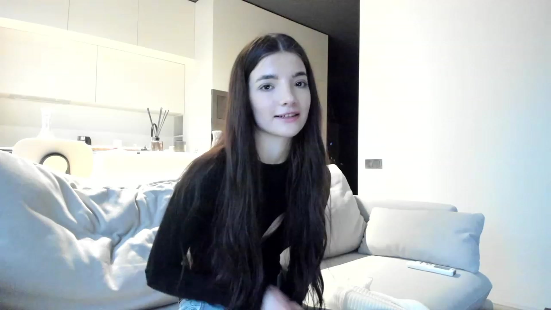 Gallery image thumbnail from SweetKlem's myfreecams stream on, 03/09/2023, 15:26 image 15 of 20