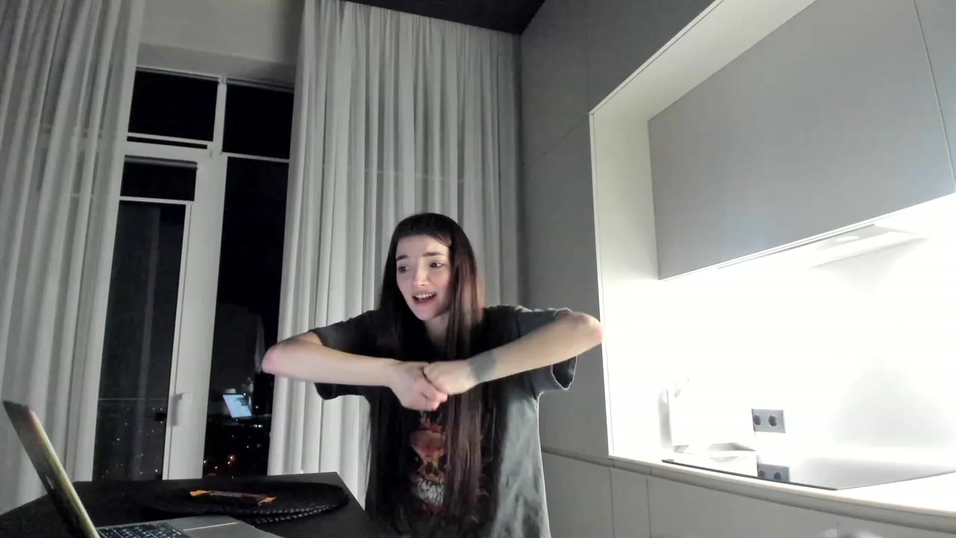 Gallery image thumbnail from SweetKlem's myfreecams stream on, 03/10/2023, 19:45 image 12 of 20