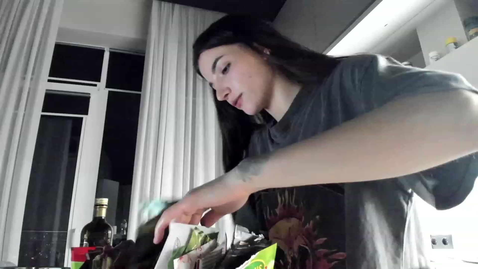 Gallery image thumbnail from SweetKlem's myfreecams stream on, 03/10/2023, 19:45 image 5 of 20