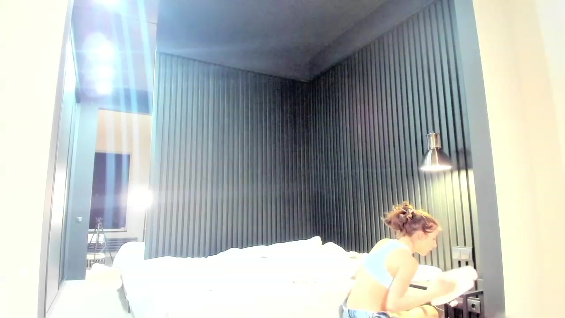 Gallery image thumbnail from SweetKlem's myfreecams stream on, 03/15/2023, 24:21 image 16 of 20