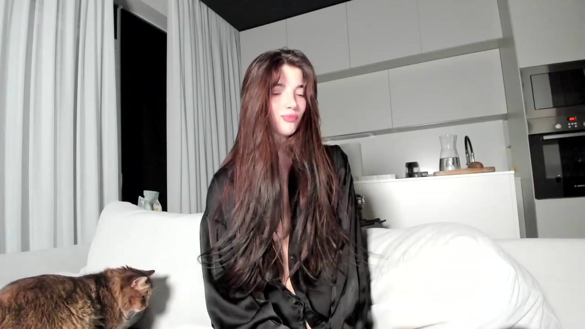 Gallery image thumbnail from SweetKlem's myfreecams stream on, 03/18/2023, 01:31 image 11 of 20