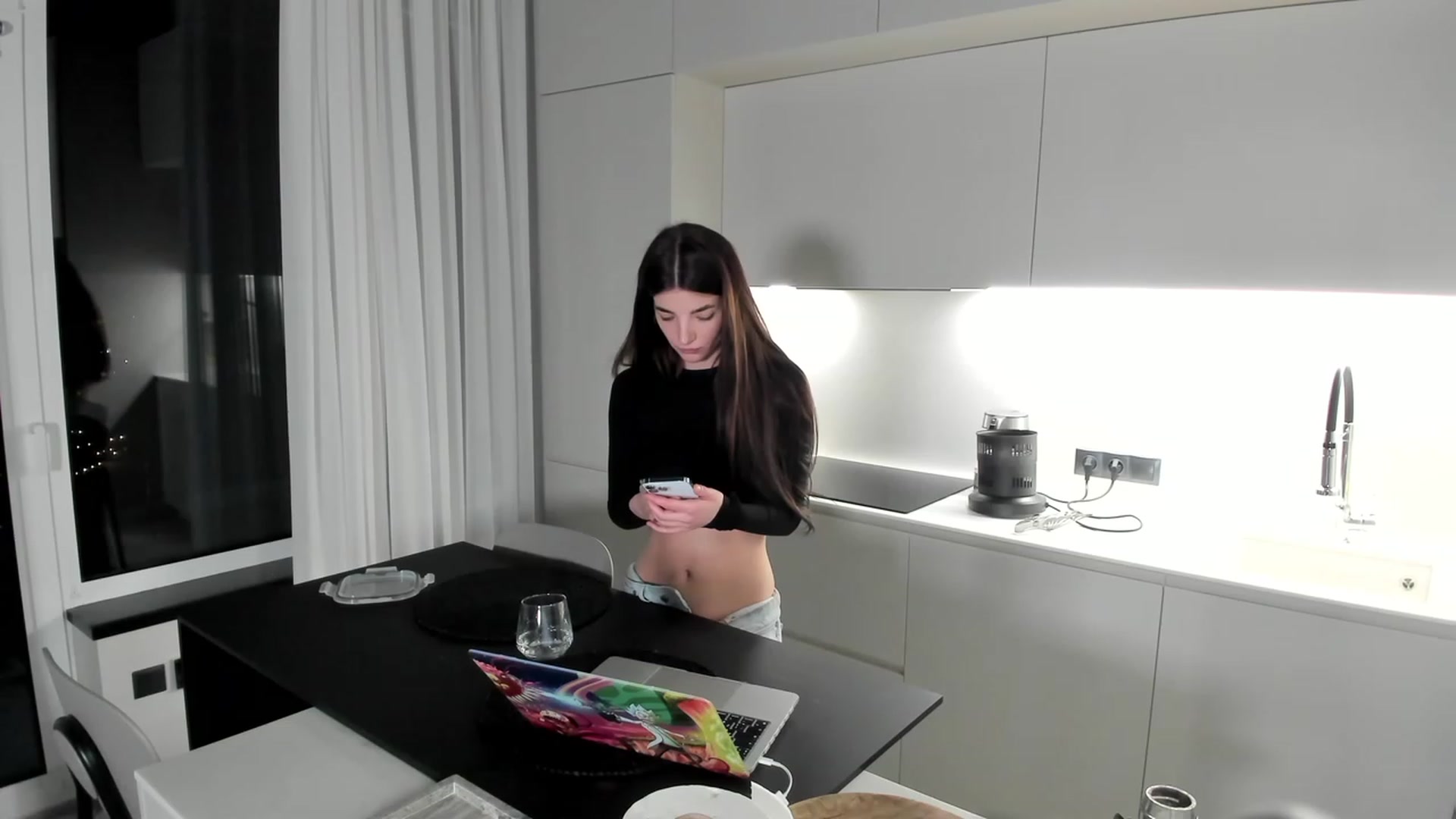 Gallery image thumbnail from SweetKlem's myfreecams stream on, 03/19/2023, 18:17 image 7 of 20