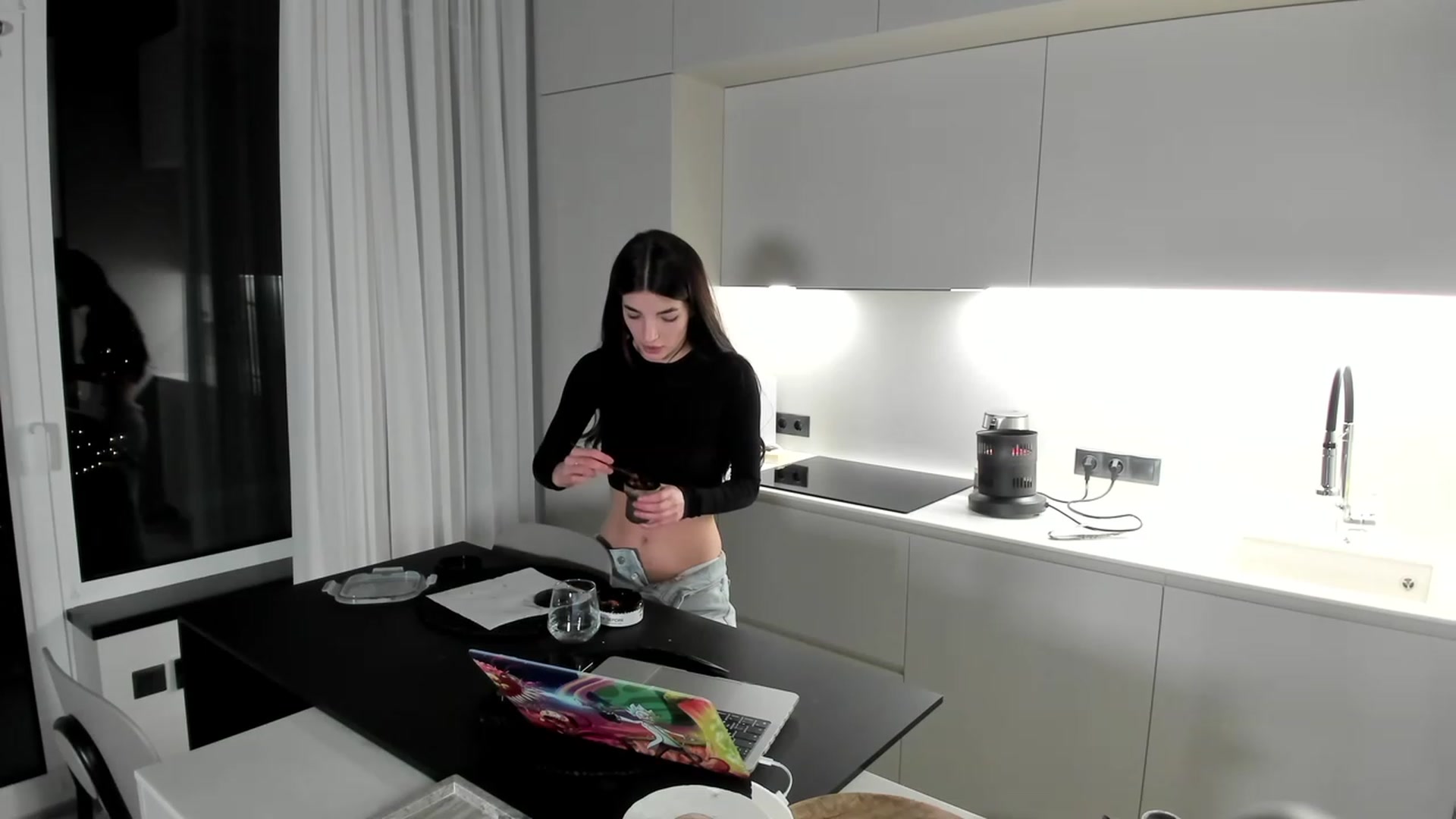 Gallery image thumbnail from SweetKlem's myfreecams stream on, 03/19/2023, 18:17 image 5 of 20