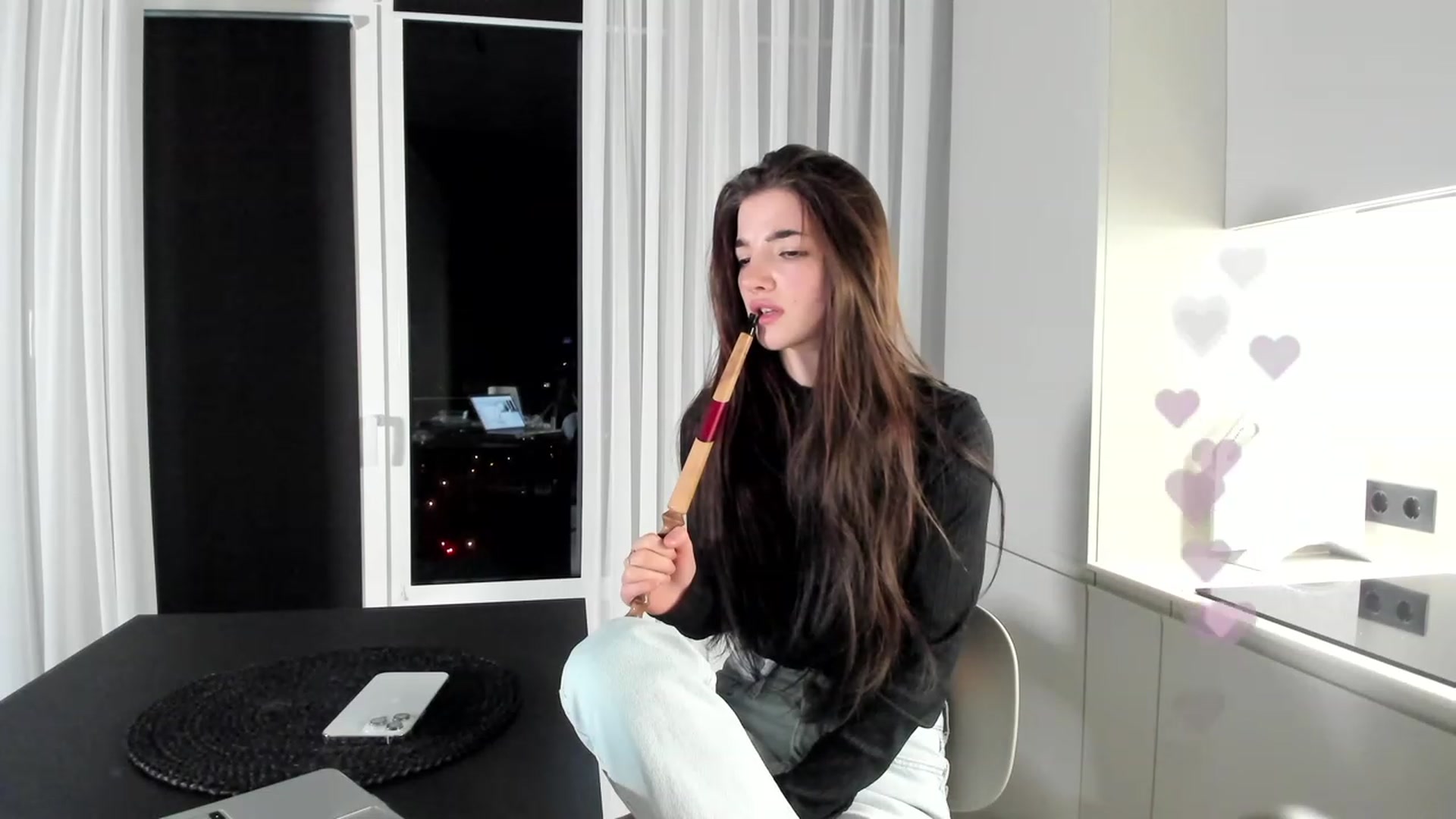 Gallery image thumbnail from SweetKlem's myfreecams stream on, 03/20/2023, 22:49 image 19 of 20