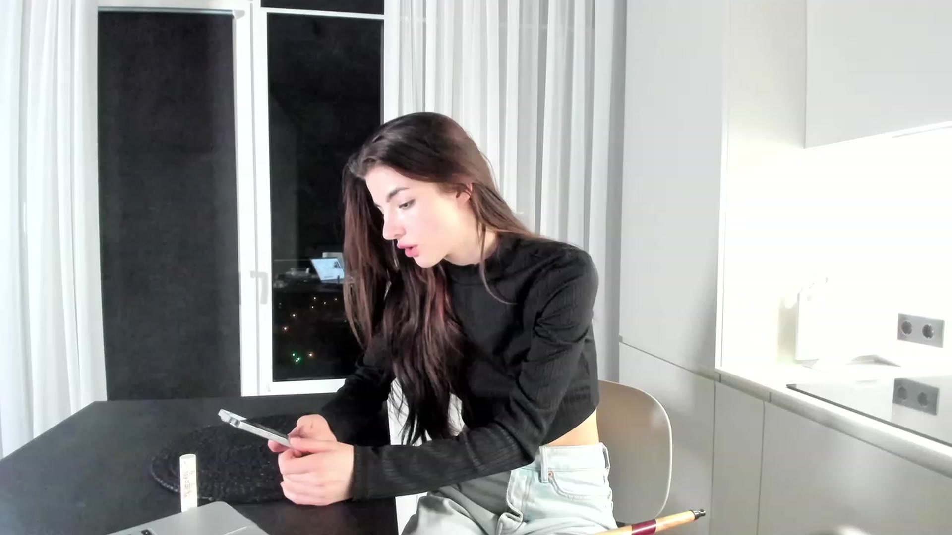 Gallery image thumbnail from SweetKlem's myfreecams stream on, 03/20/2023, 23:55 image 3 of 20