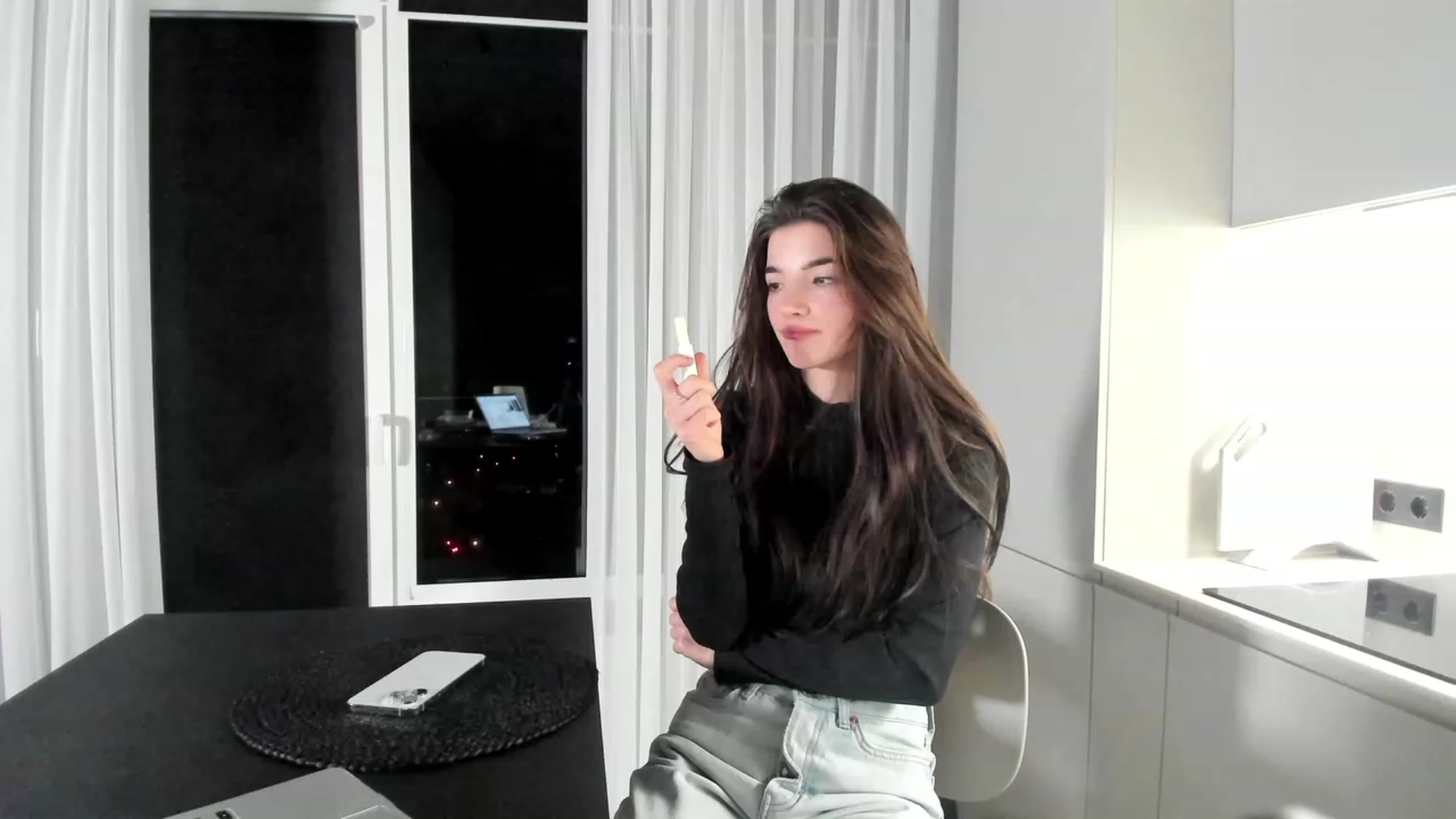 Gallery image thumbnail from SweetKlem's myfreecams stream on, 03/20/2023, 23:55 image 1 of 20