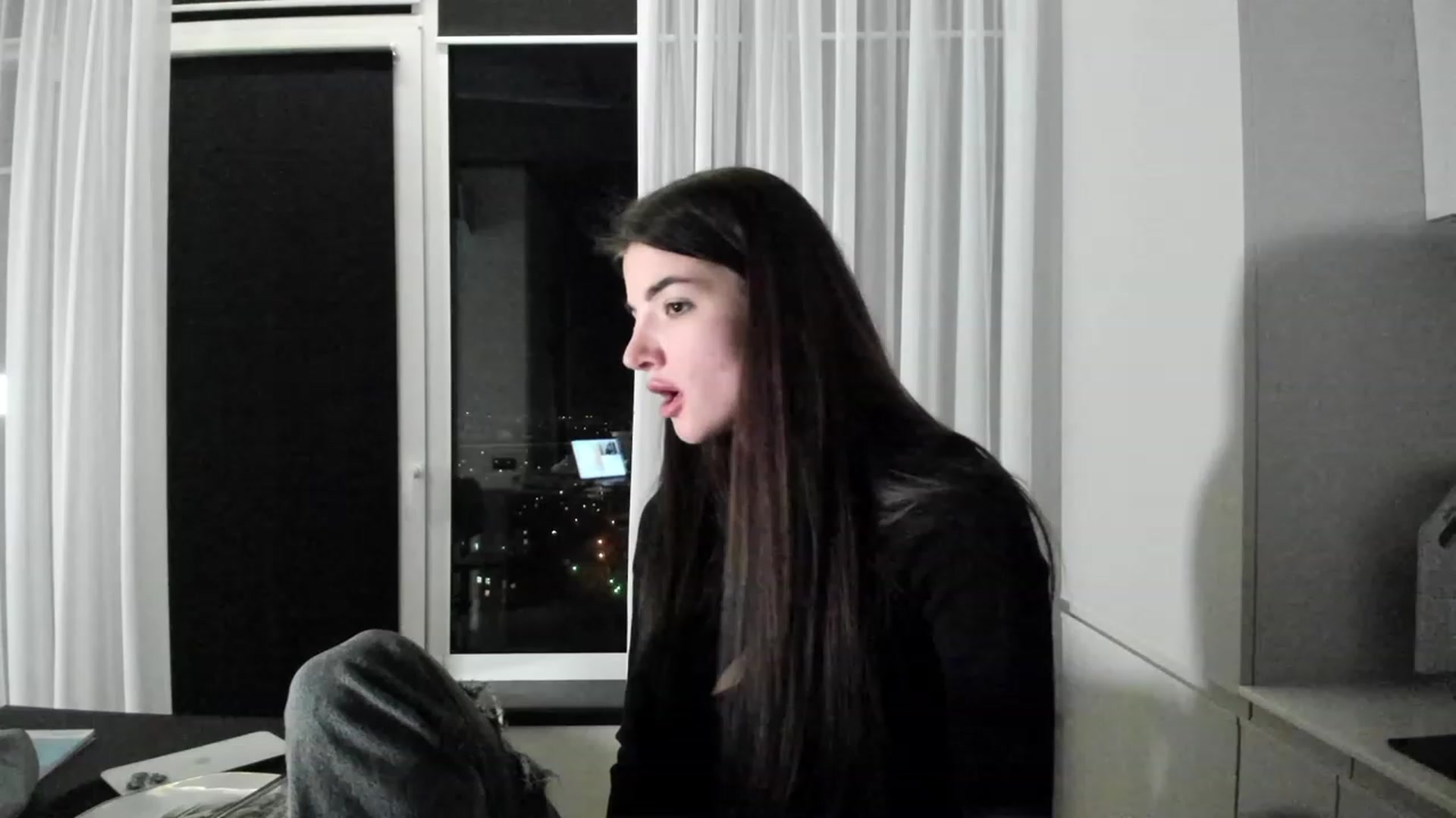 Gallery image thumbnail from SweetKlem's myfreecams stream on, 03/22/2023, 20:08 image 19 of 20