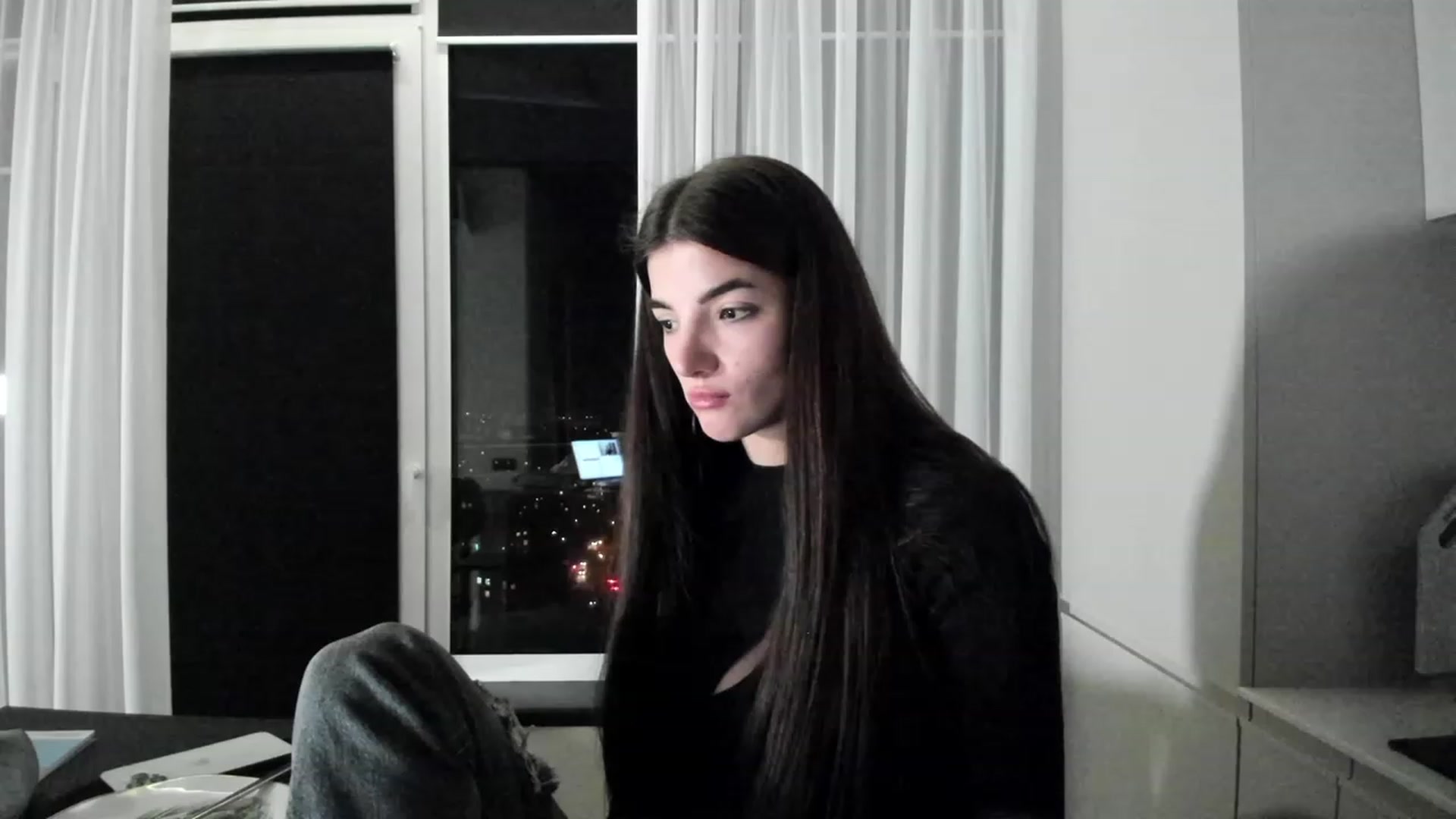 Gallery image thumbnail from SweetKlem's myfreecams stream on, 03/22/2023, 20:08 image 16 of 20
